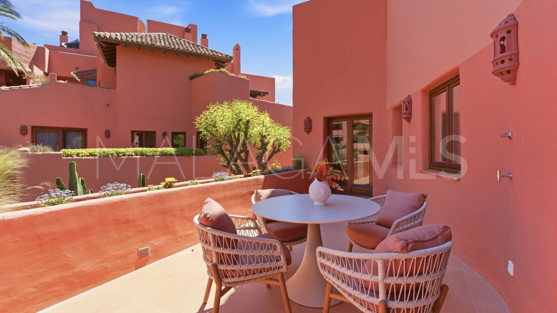 Duplex penthouse for sale in Torre Bermeja