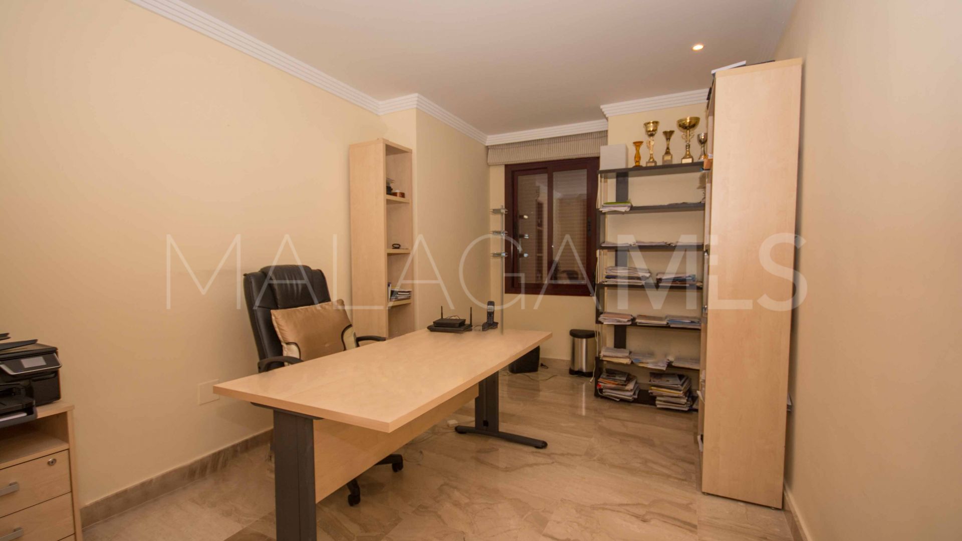 Ground floor apartment with 4 bedrooms for sale in Las Nayades
