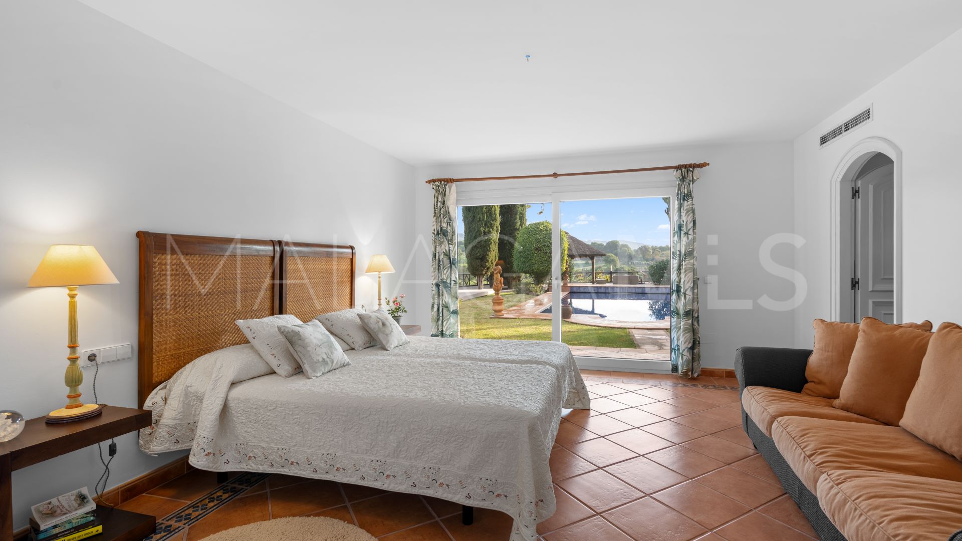 Villa for sale in Rio Real