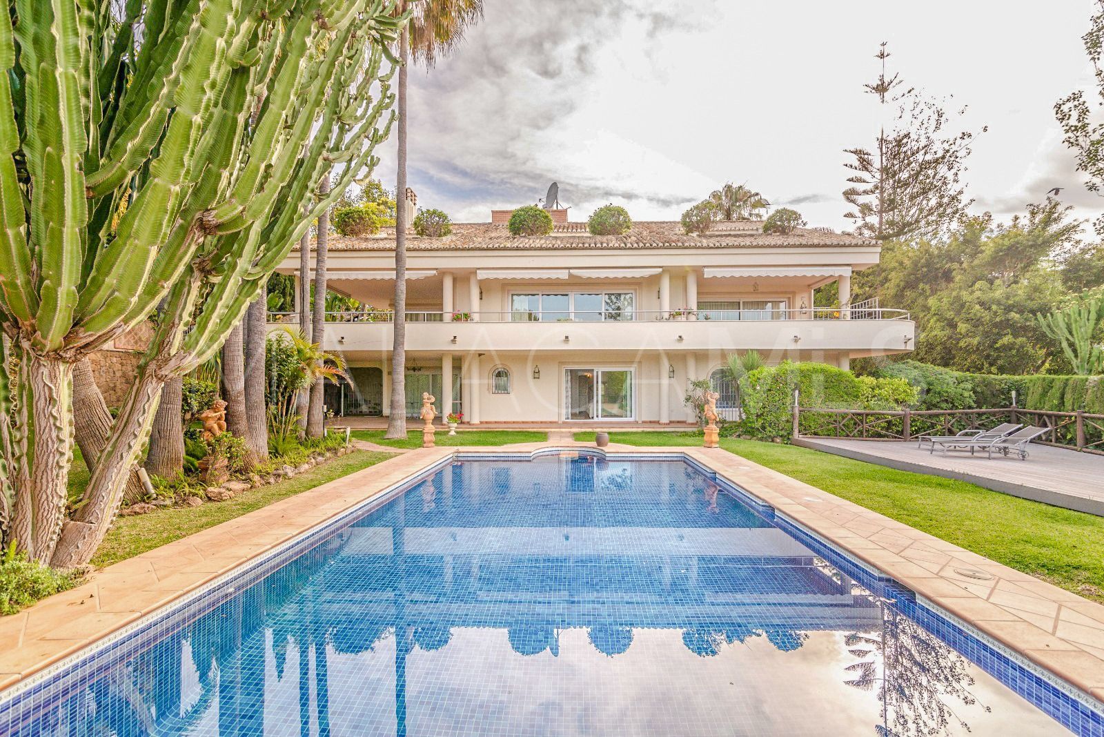 Villa for sale in Rio Real