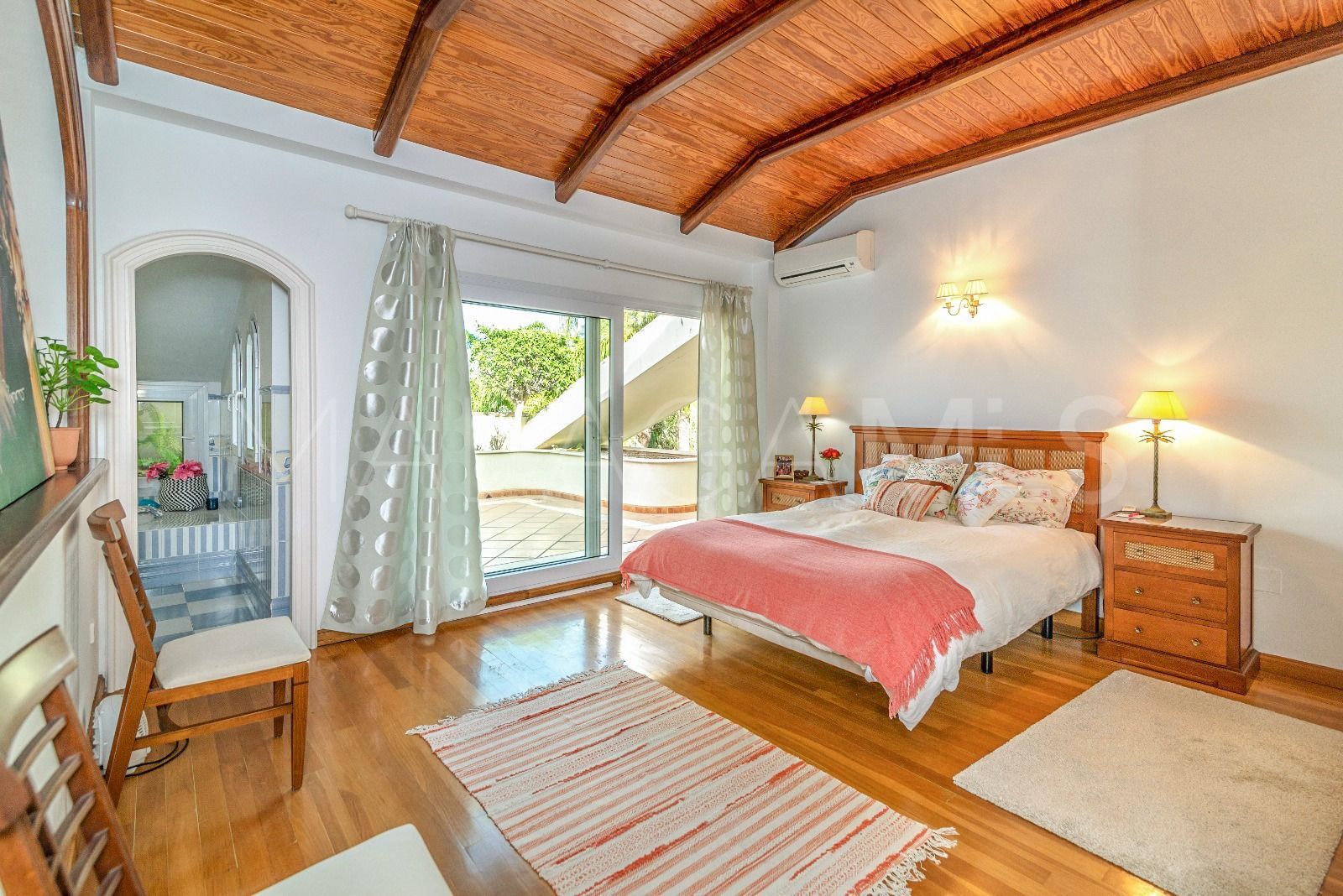 Villa for sale in Rio Real