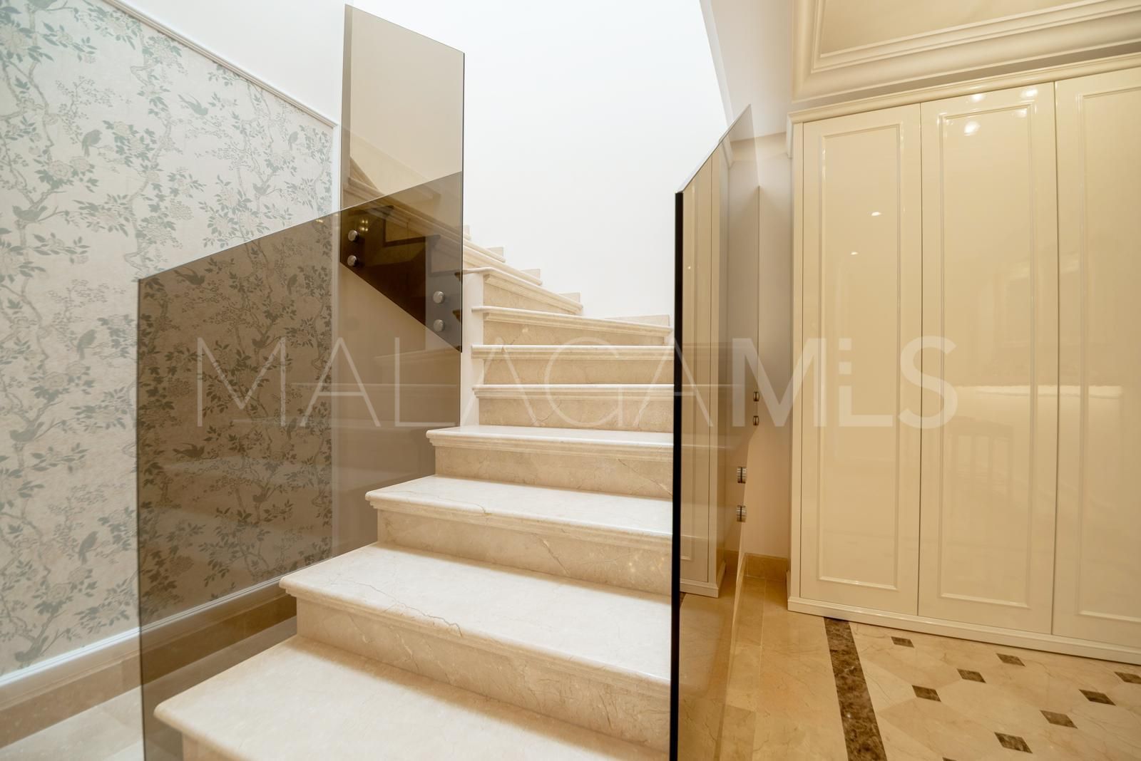 Duplex penthouse in Torre Bermeja for sale