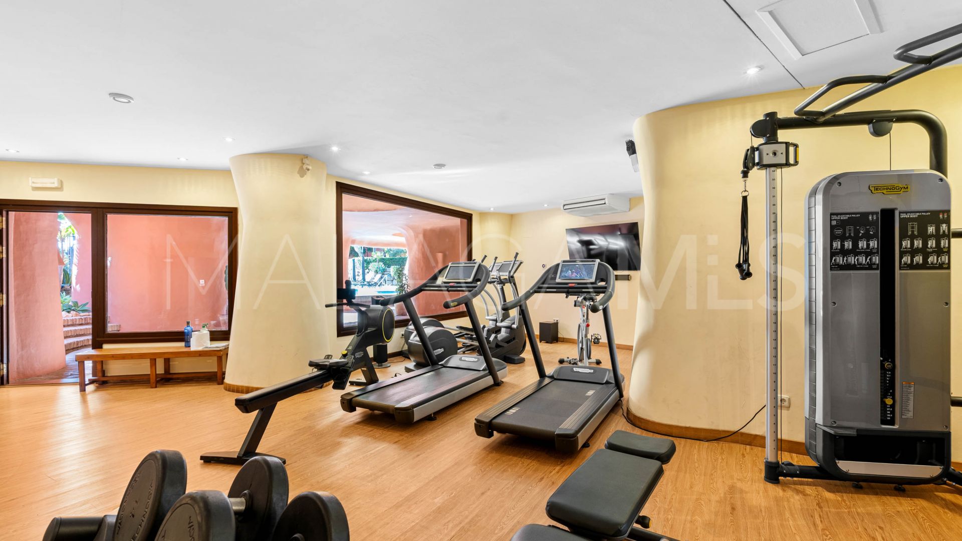 Duplex penthouse in Torre Bermeja for sale