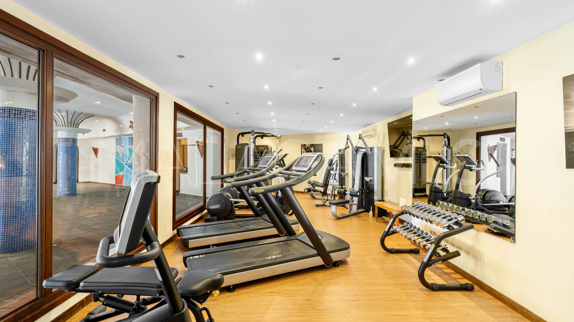 Duplex penthouse in Torre Bermeja for sale