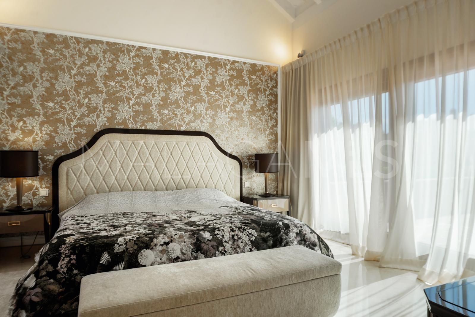 Duplex penthouse in Torre Bermeja for sale