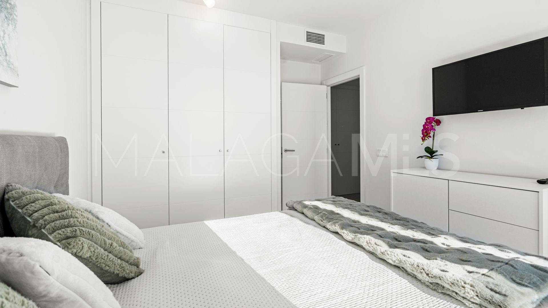 Appartement rez de chaussée for sale in Estepona