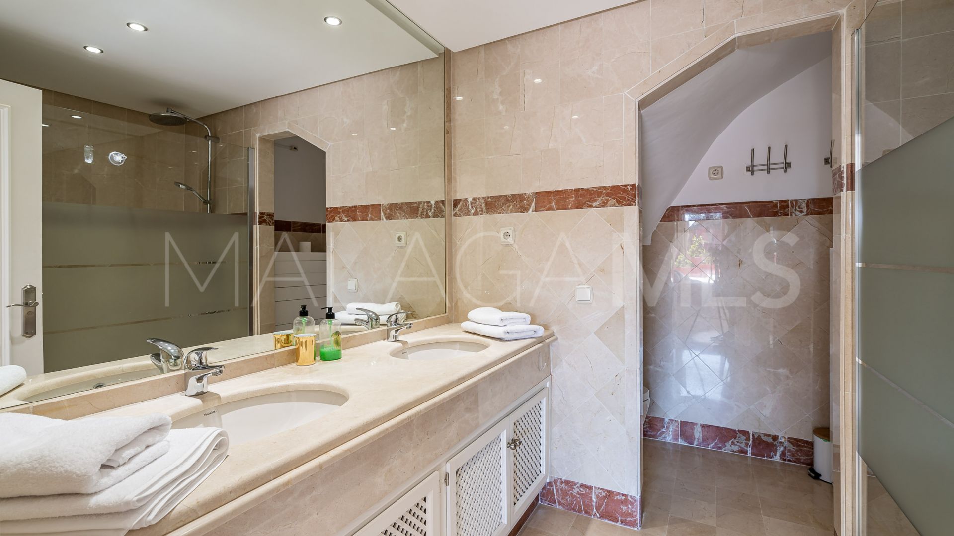 Buy duplex penthouse with 3 bedrooms in Cabo Bermejo