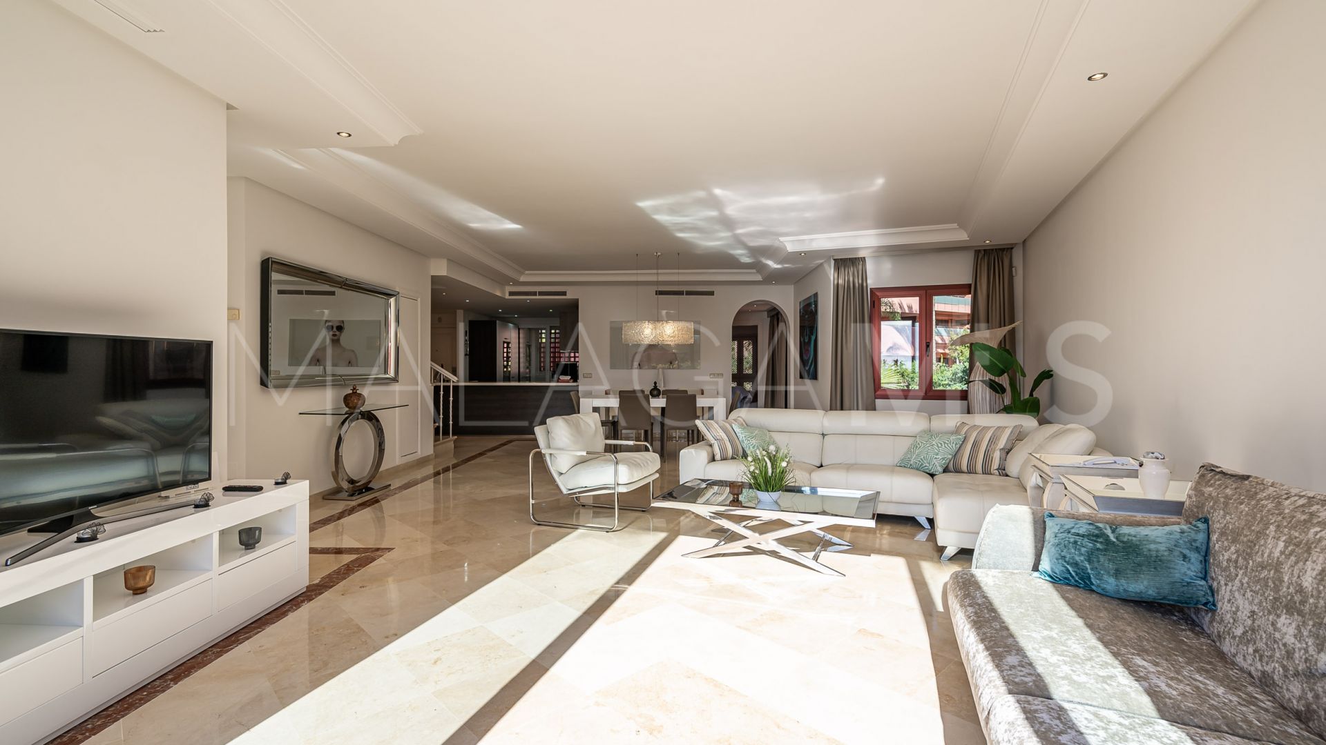 Buy duplex penthouse with 3 bedrooms in Cabo Bermejo