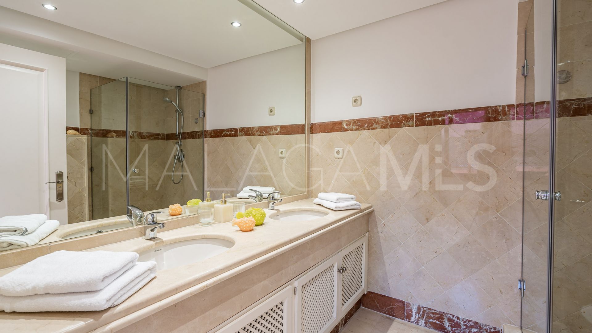 Buy duplex penthouse with 3 bedrooms in Cabo Bermejo