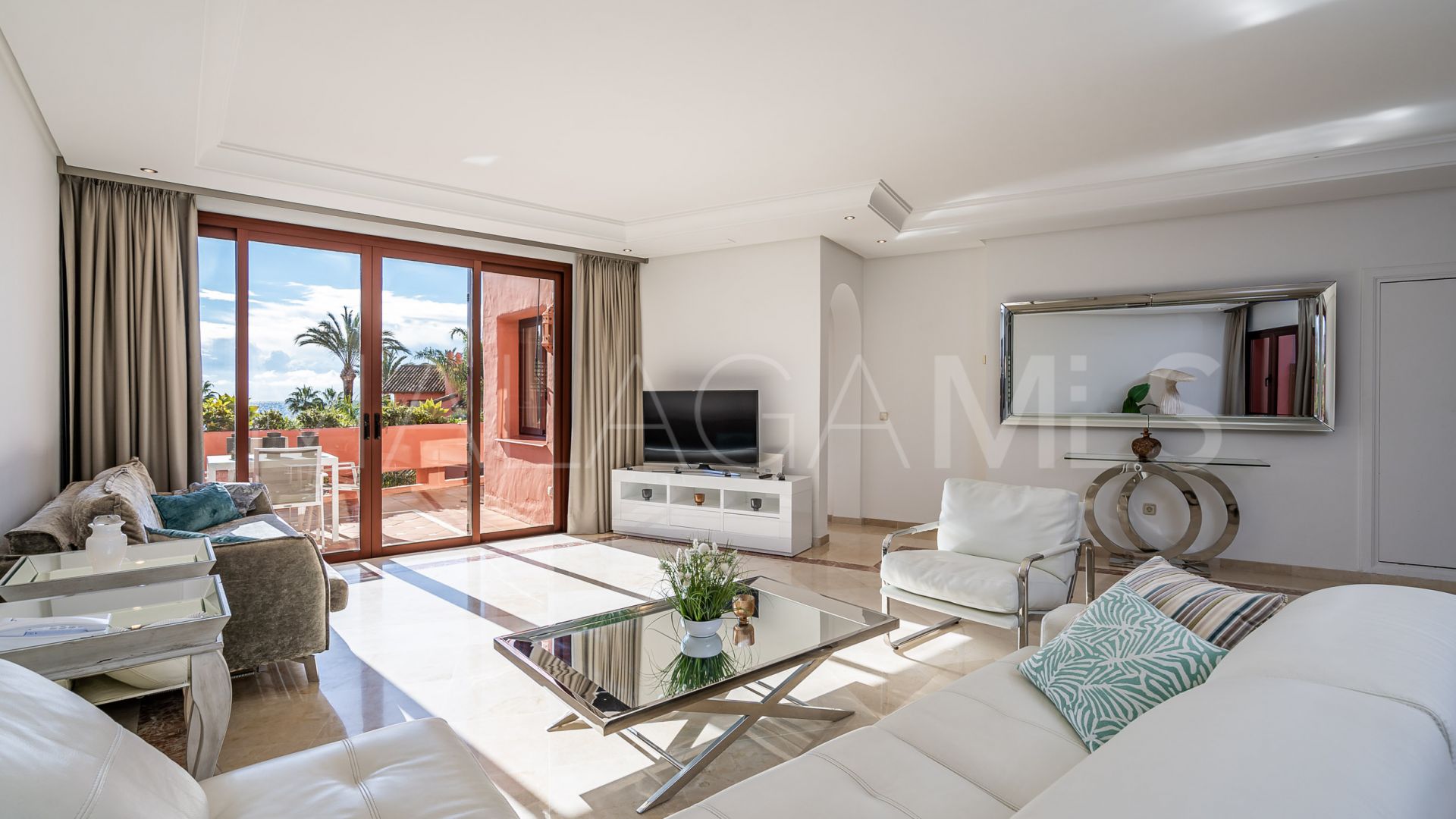 Buy duplex penthouse with 3 bedrooms in Cabo Bermejo