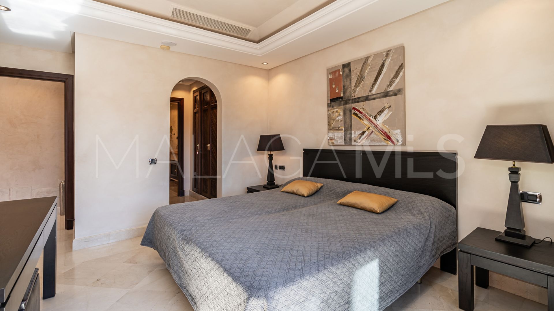 Duplex penthouse for sale in Torre Bermeja