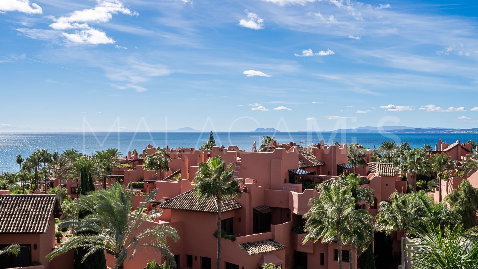 For sale 6 bedrooms duplex penthouse in Las Nayades