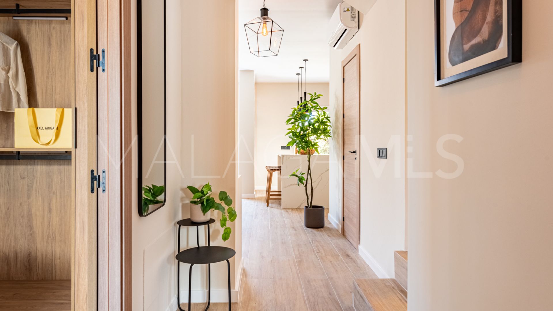 Buy town house in Nueva Andalucia