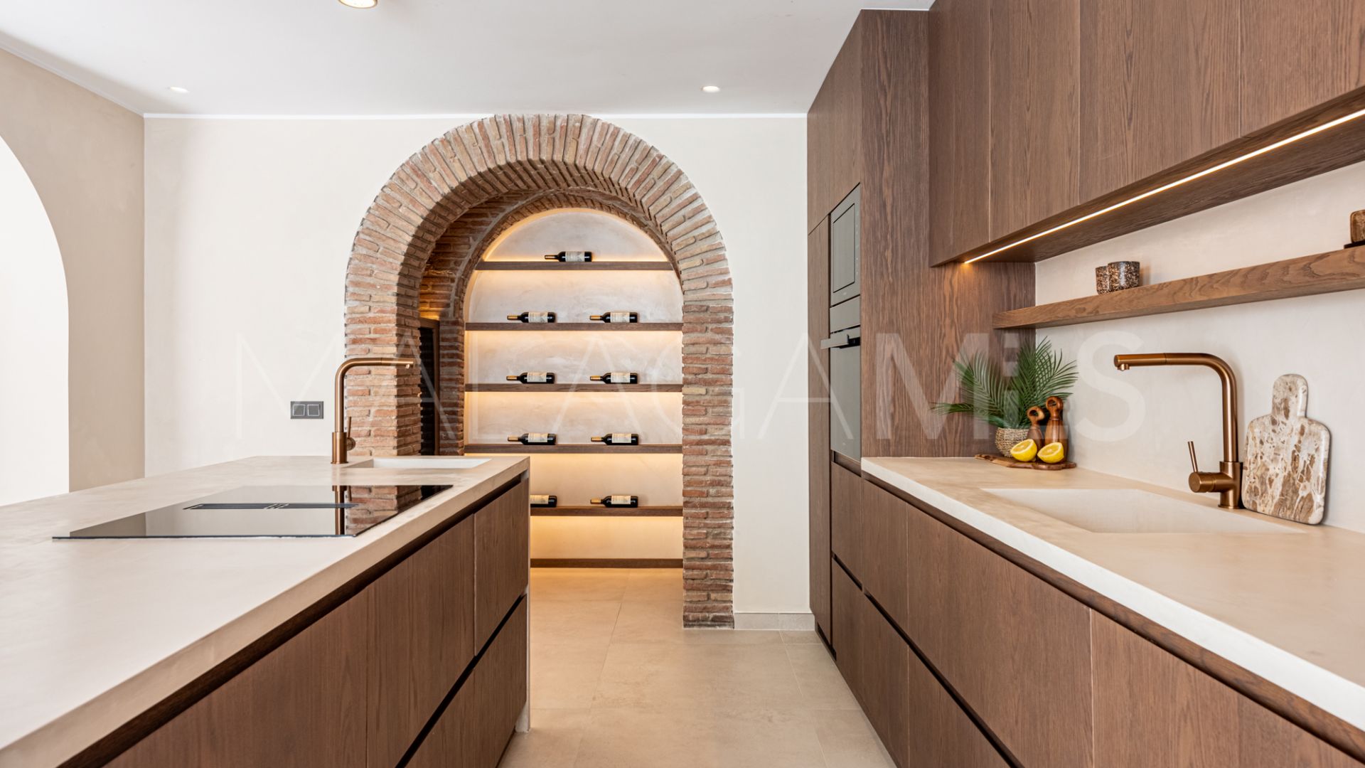 Marbella Golden Mile 4 bedrooms town house for sale