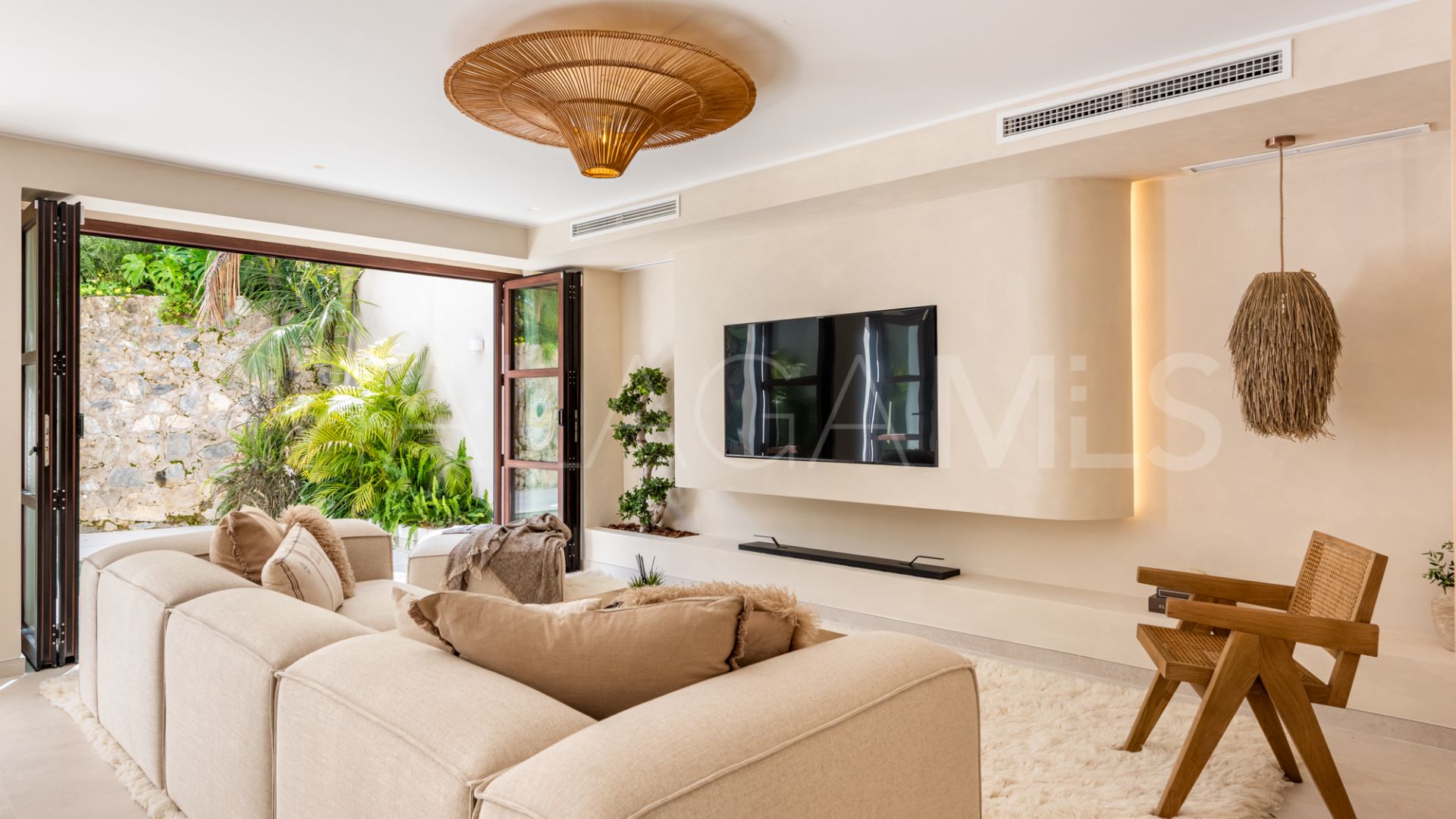 Marbella Golden Mile 4 bedrooms town house for sale