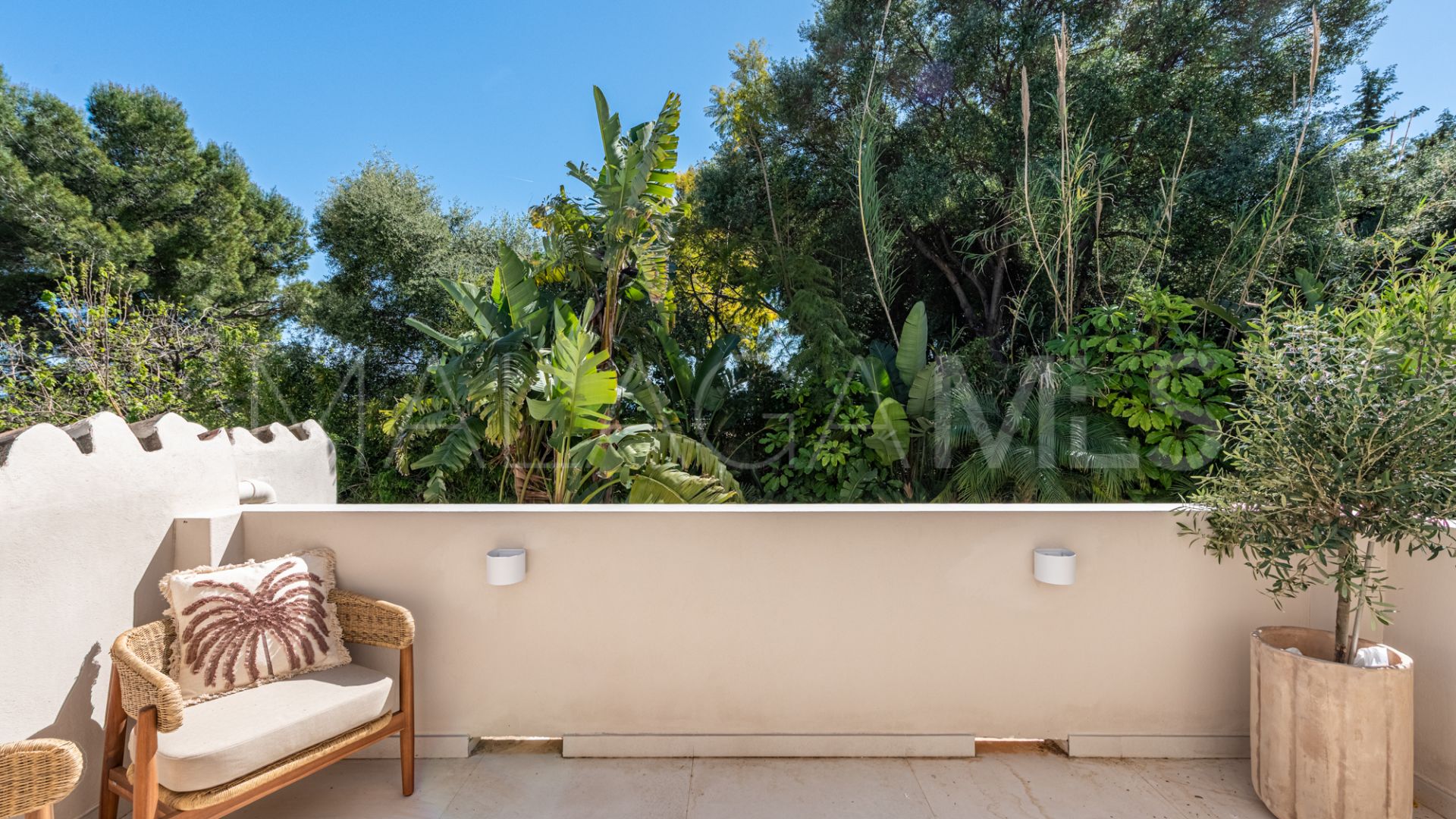 Marbella Golden Mile 4 bedrooms town house for sale