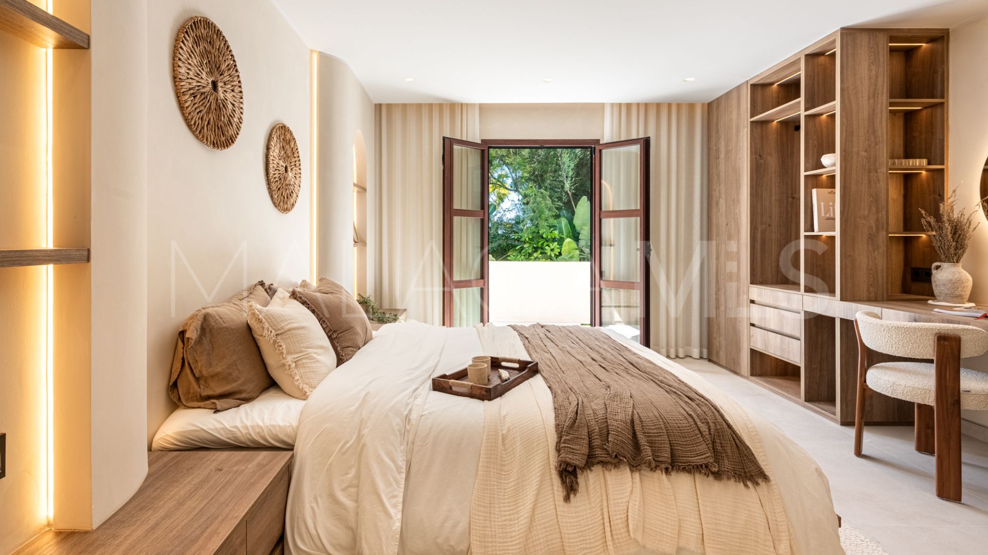 Marbella Golden Mile 4 bedrooms town house for sale