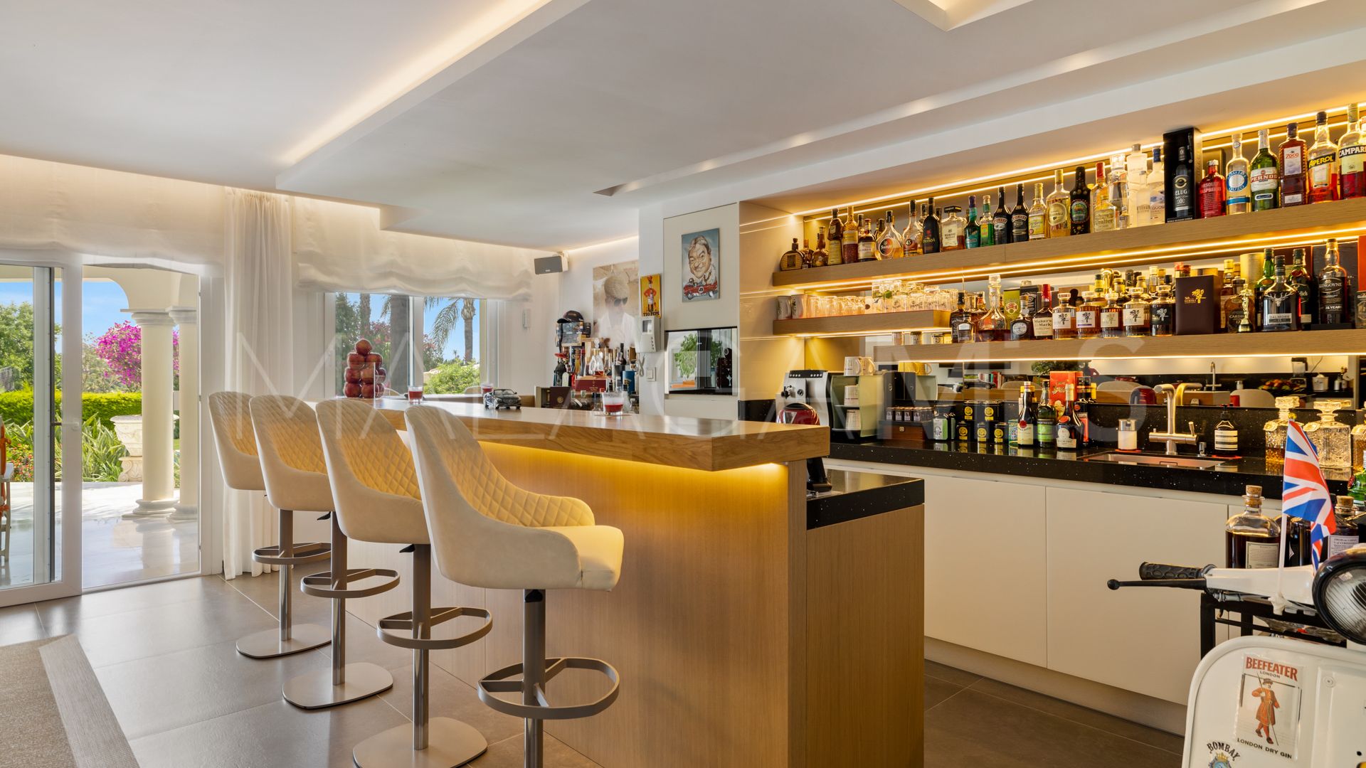 Chalet for sale in Nueva Andalucia