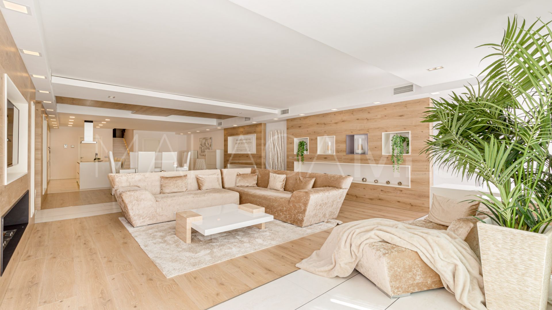 Wohnung for sale in Marbella - Puerto Banus