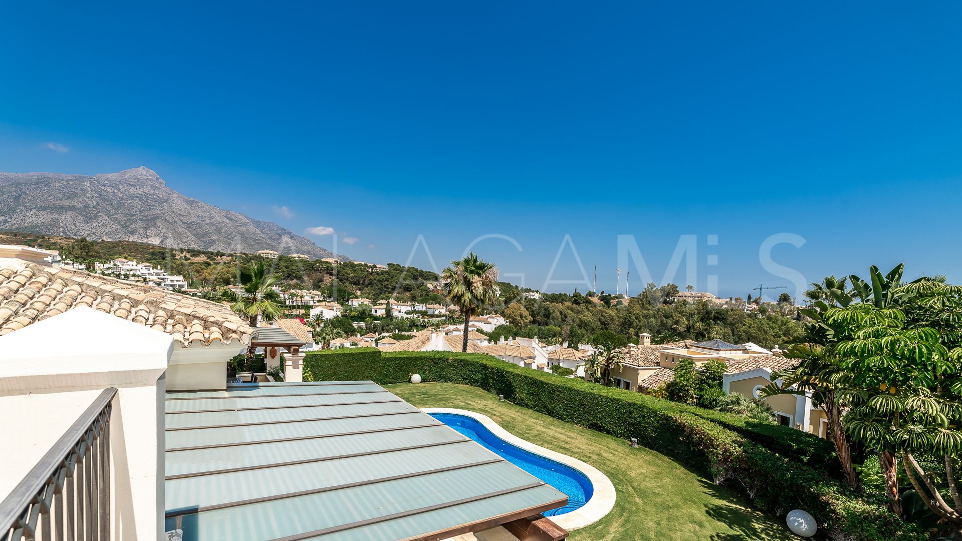 Chalet for sale in Nueva Andalucia