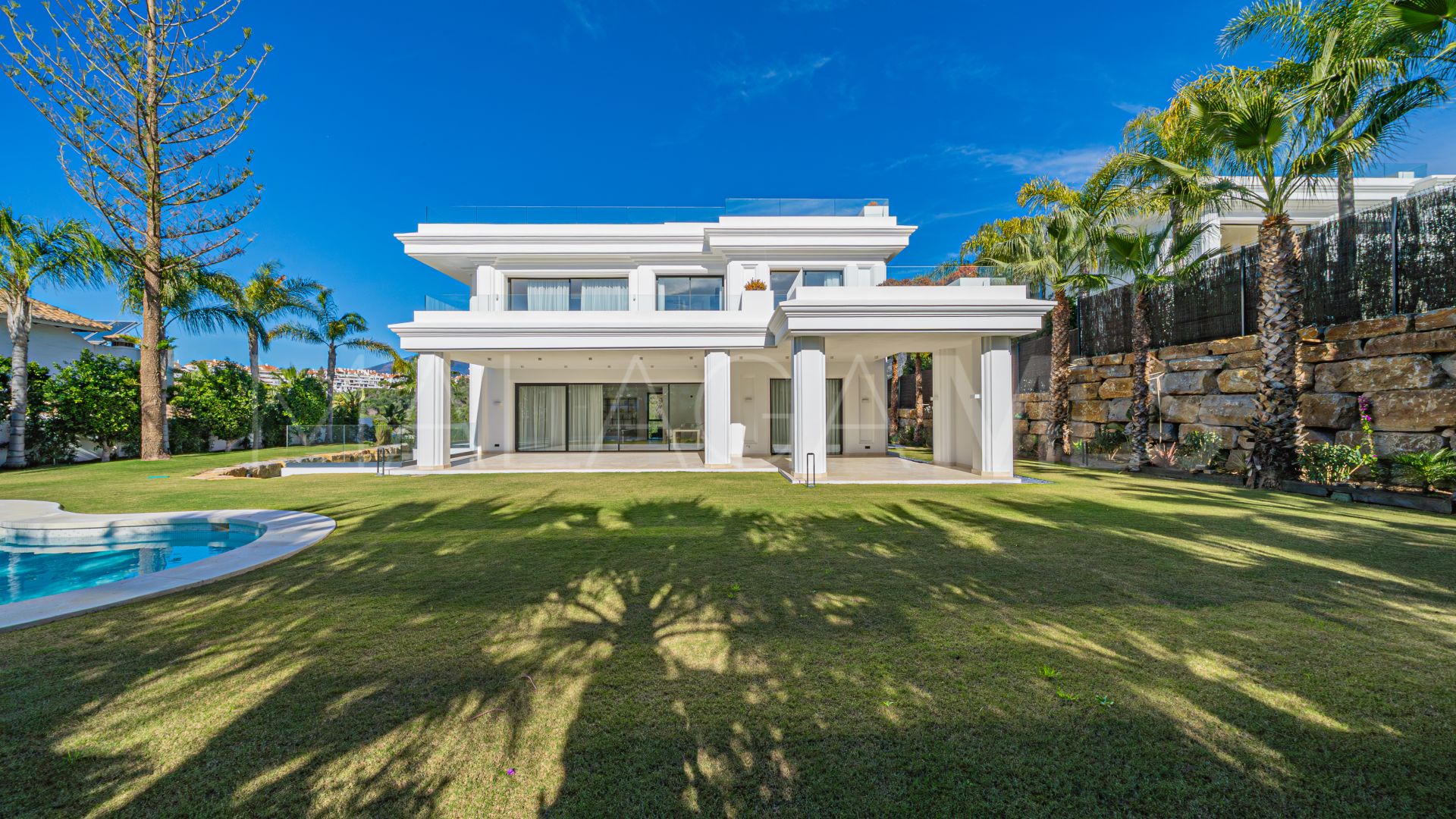 Buy Las Lomas del Marbella Club 5 bedrooms chalet