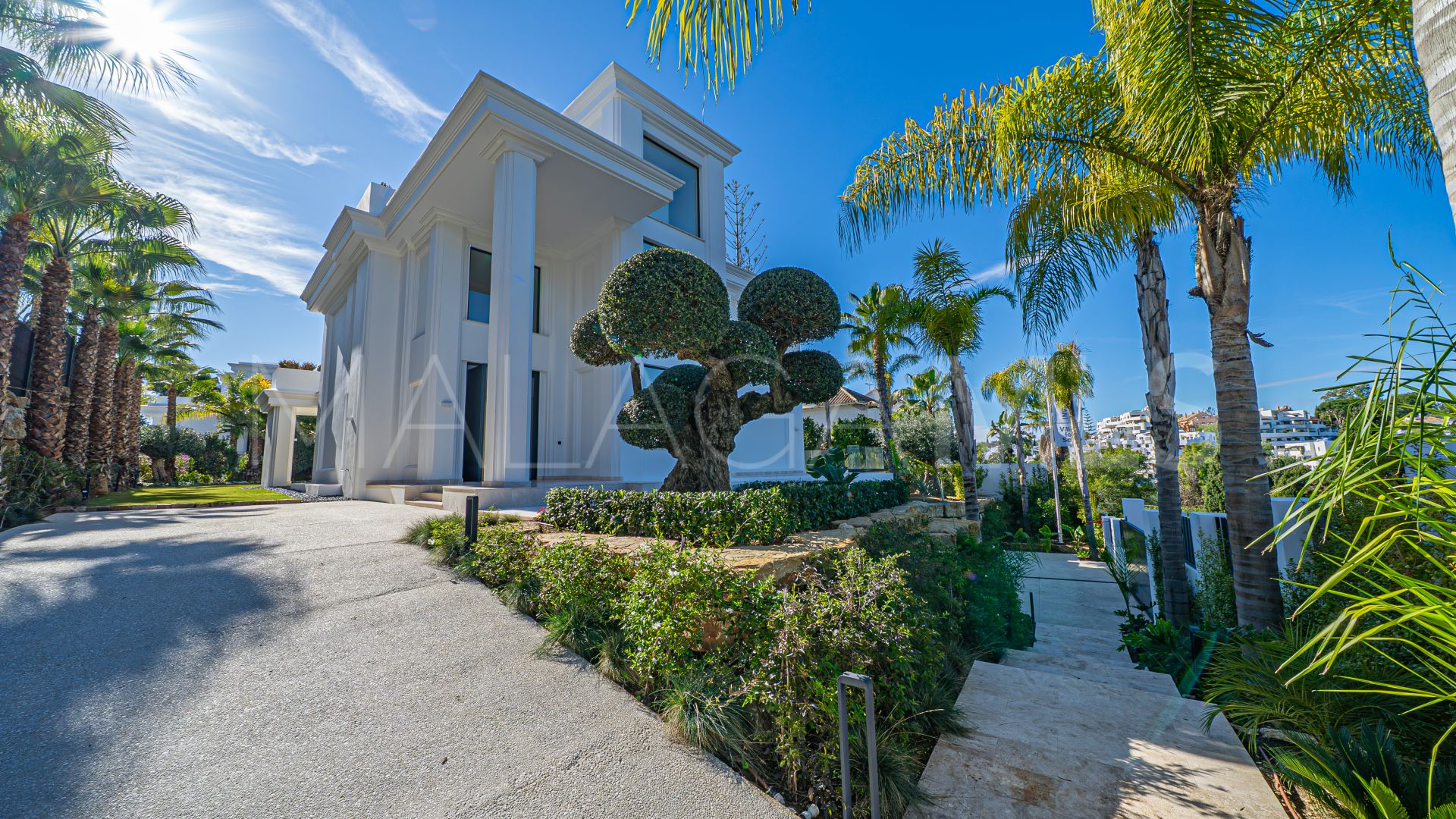 Buy Las Lomas del Marbella Club 5 bedrooms chalet