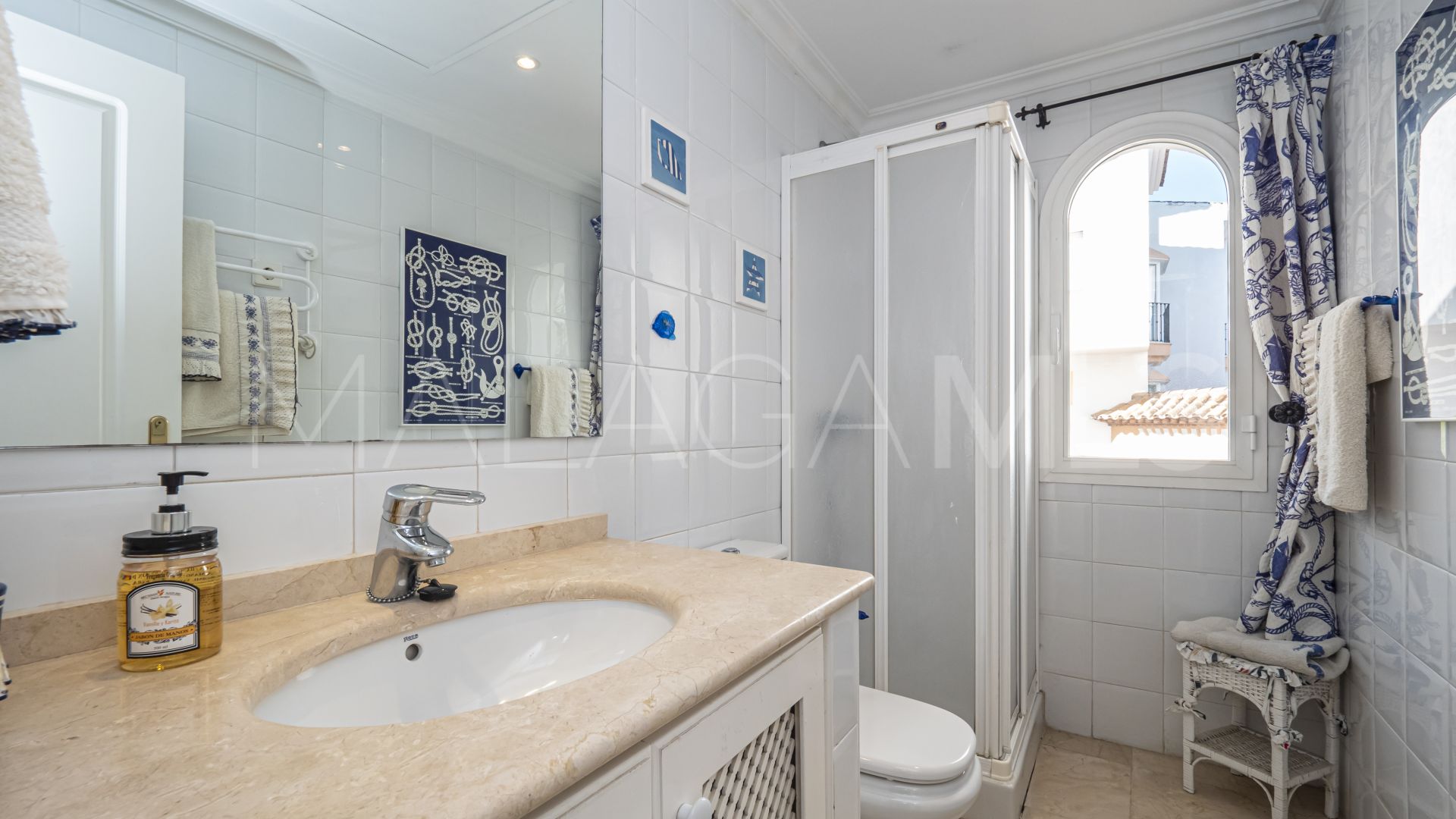 Wohnung for sale in Marbella - Puerto Banus