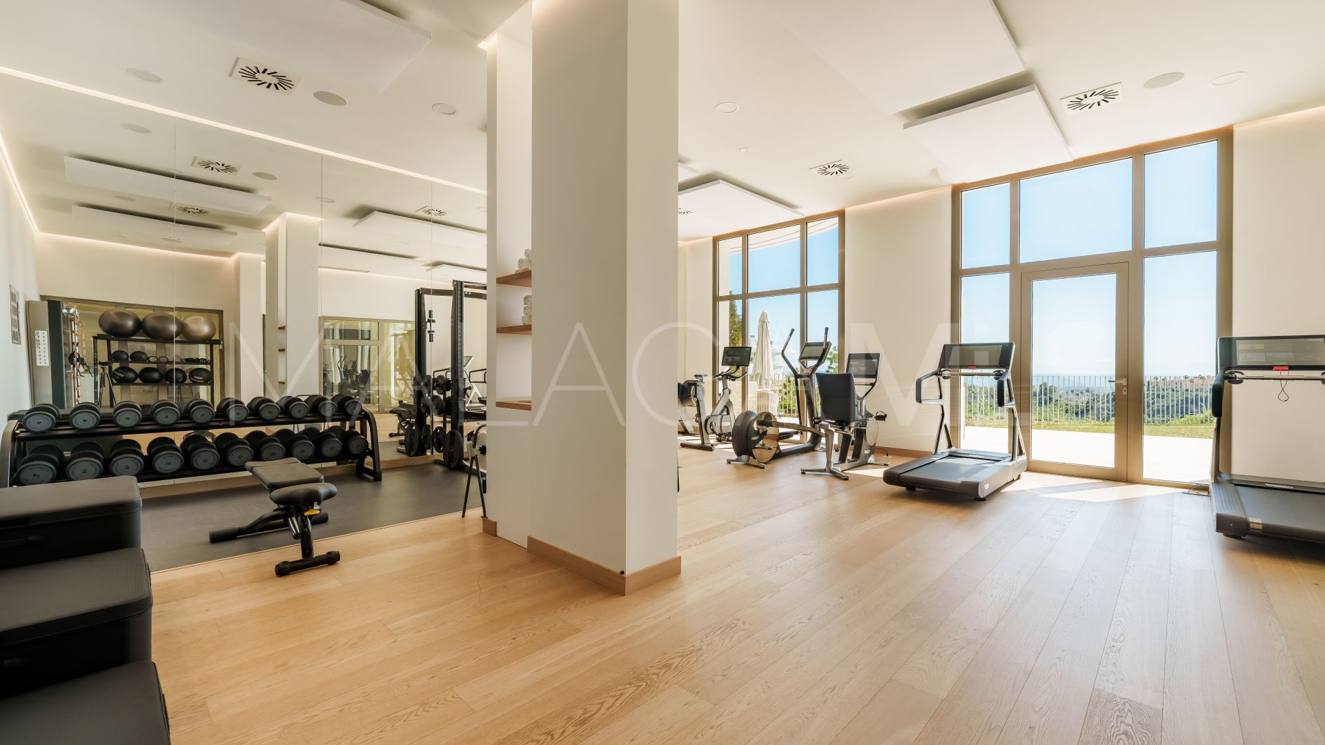 For sale La Quinta 3 bedrooms apartment