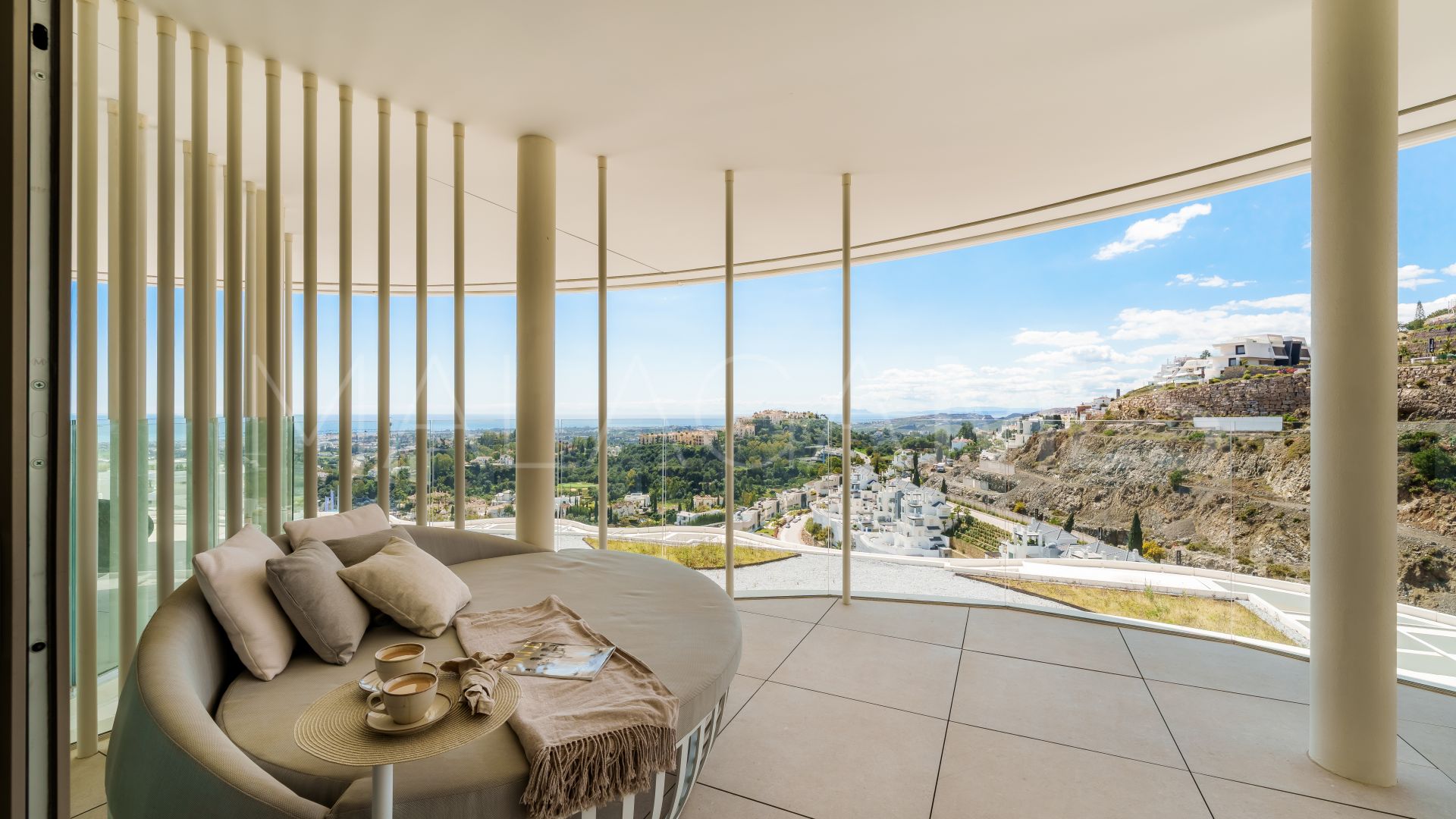 For sale La Quinta 3 bedrooms apartment