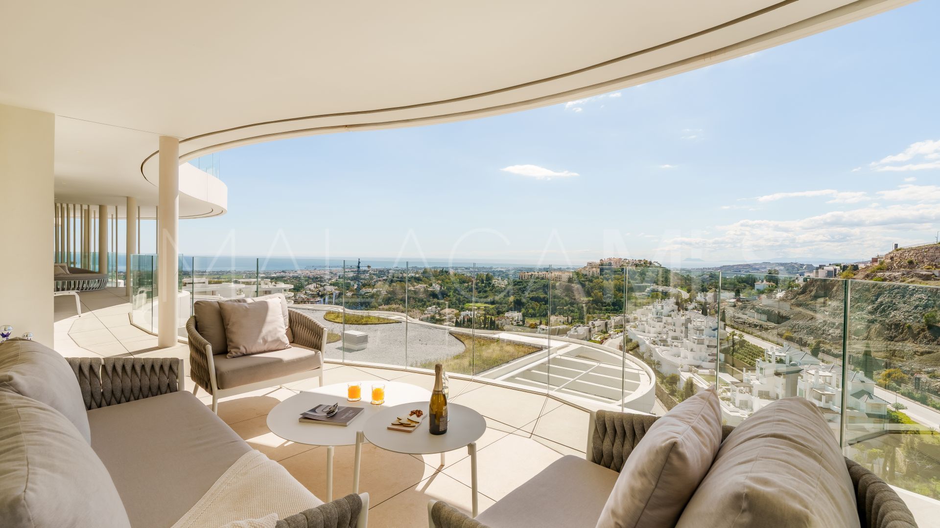 For sale La Quinta 3 bedrooms apartment