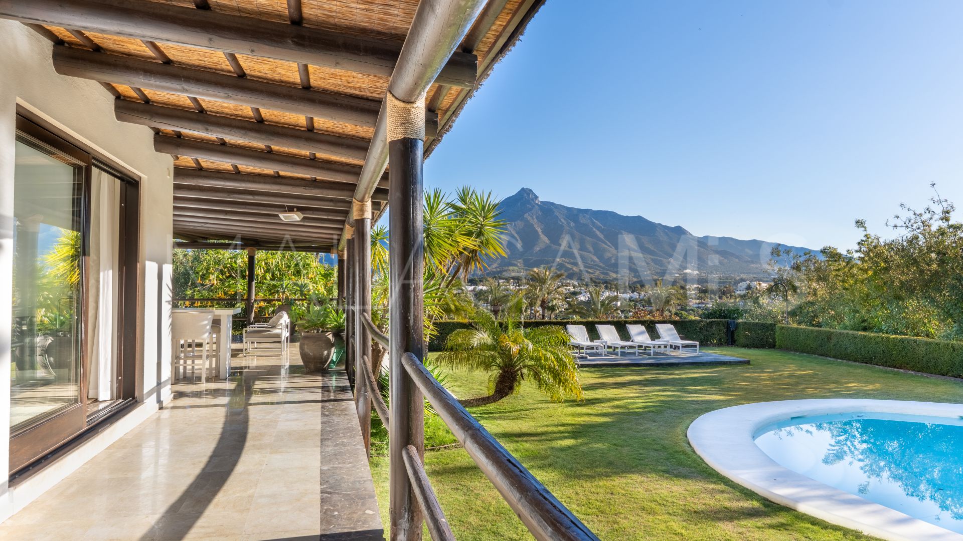 Chalet for sale in Las Brisas