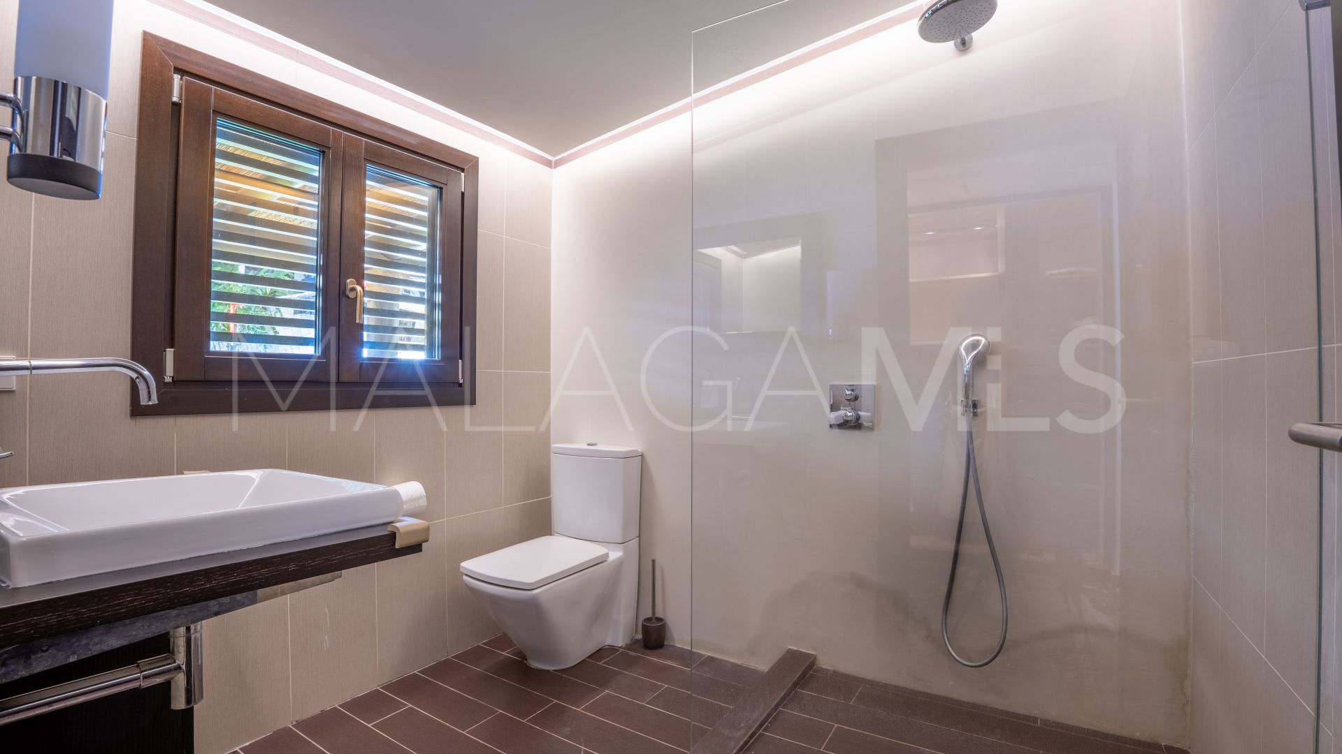 Chalet for sale in Las Brisas