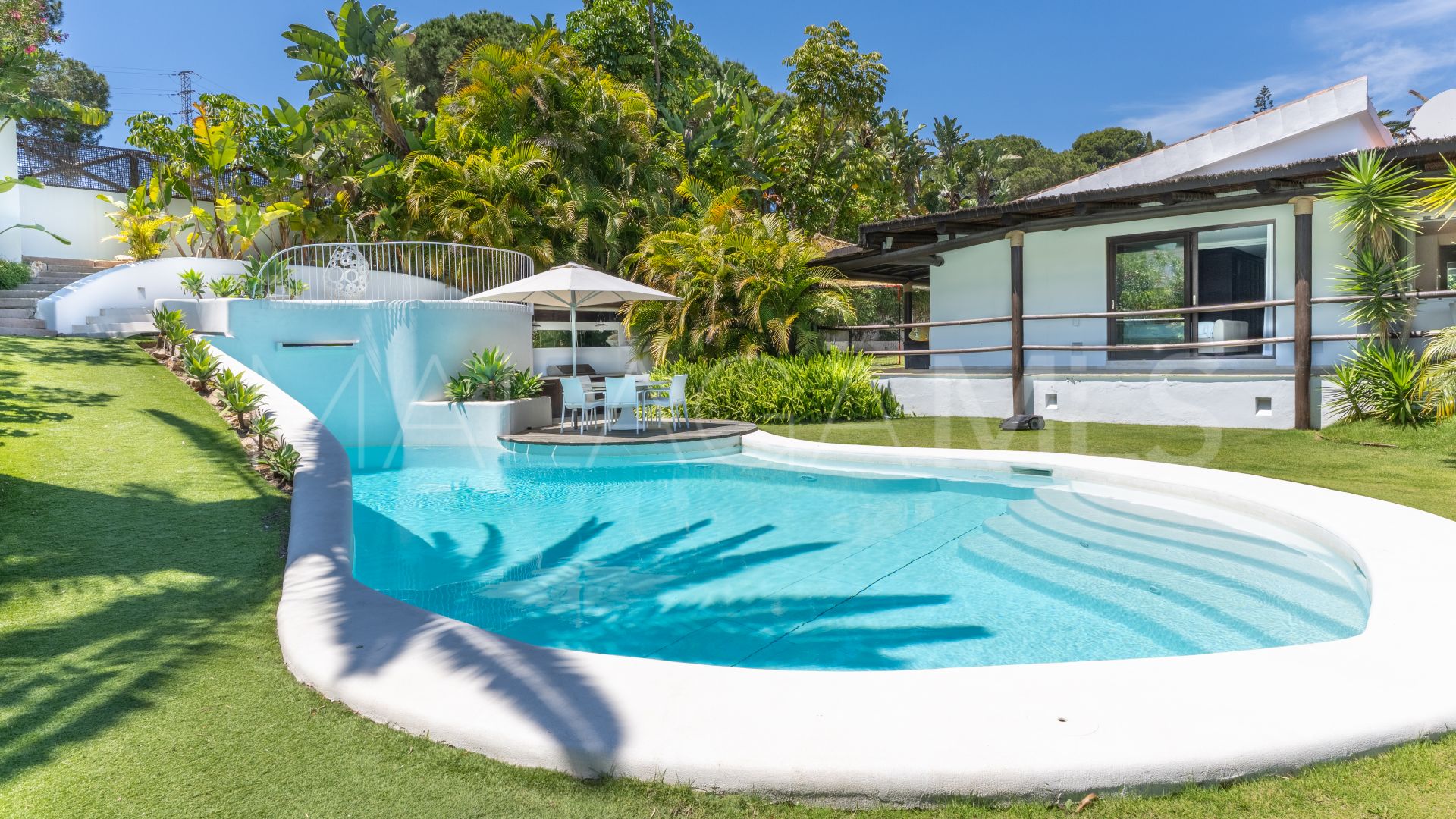 Chalet for sale in Las Brisas