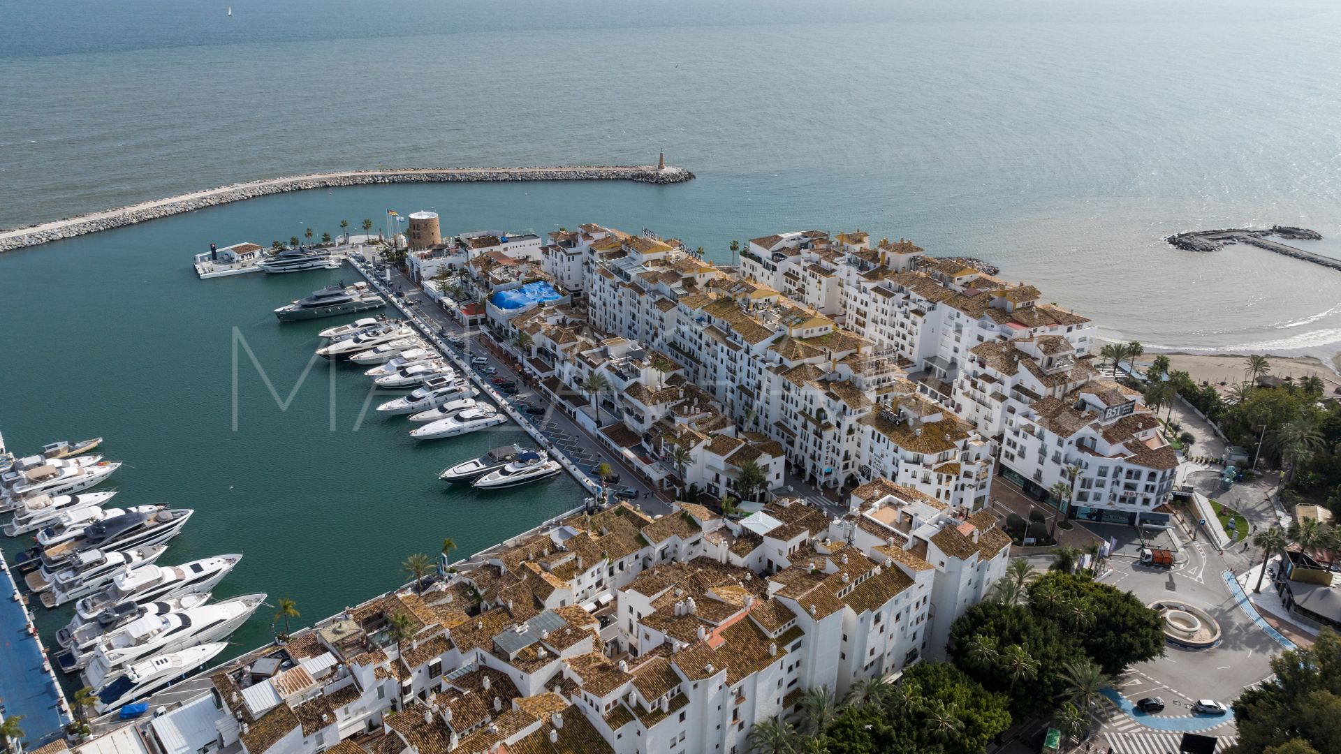 Lägenhet for sale in Marbella - Puerto Banus