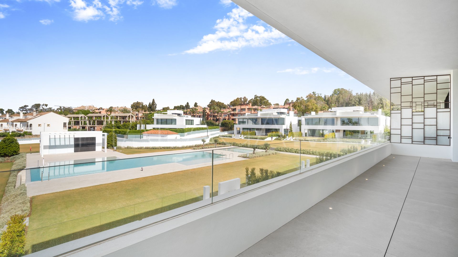 Marbella Golden Mile, adosado a la venta de 4 bedrooms