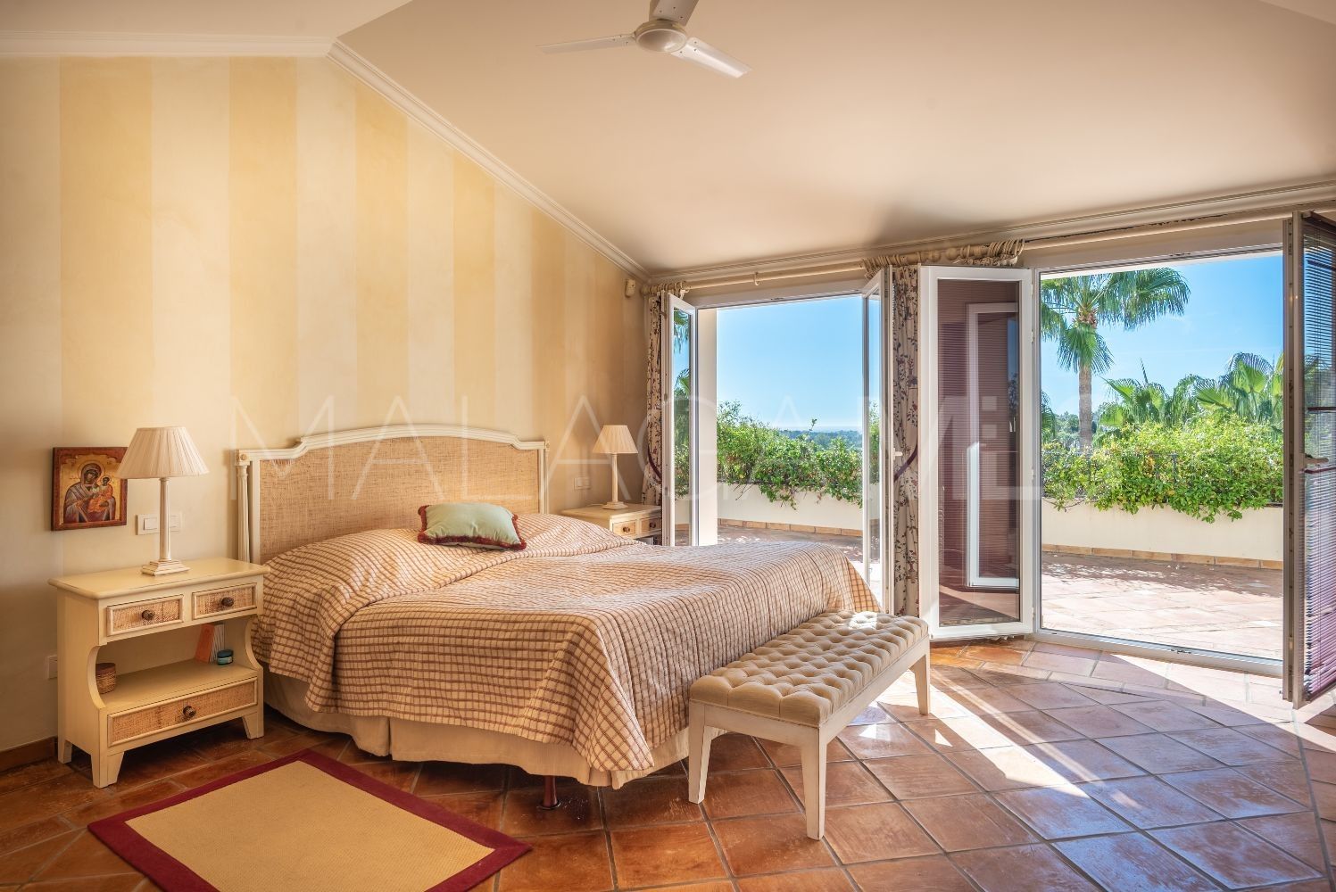 Nueva Andalucia 3 bedrooms penthouse for sale