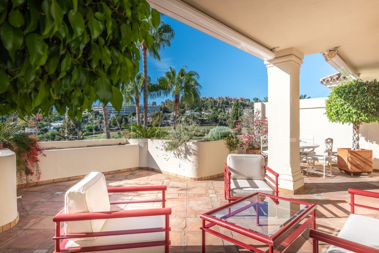 Nueva Andalucia 3 bedrooms penthouse for sale