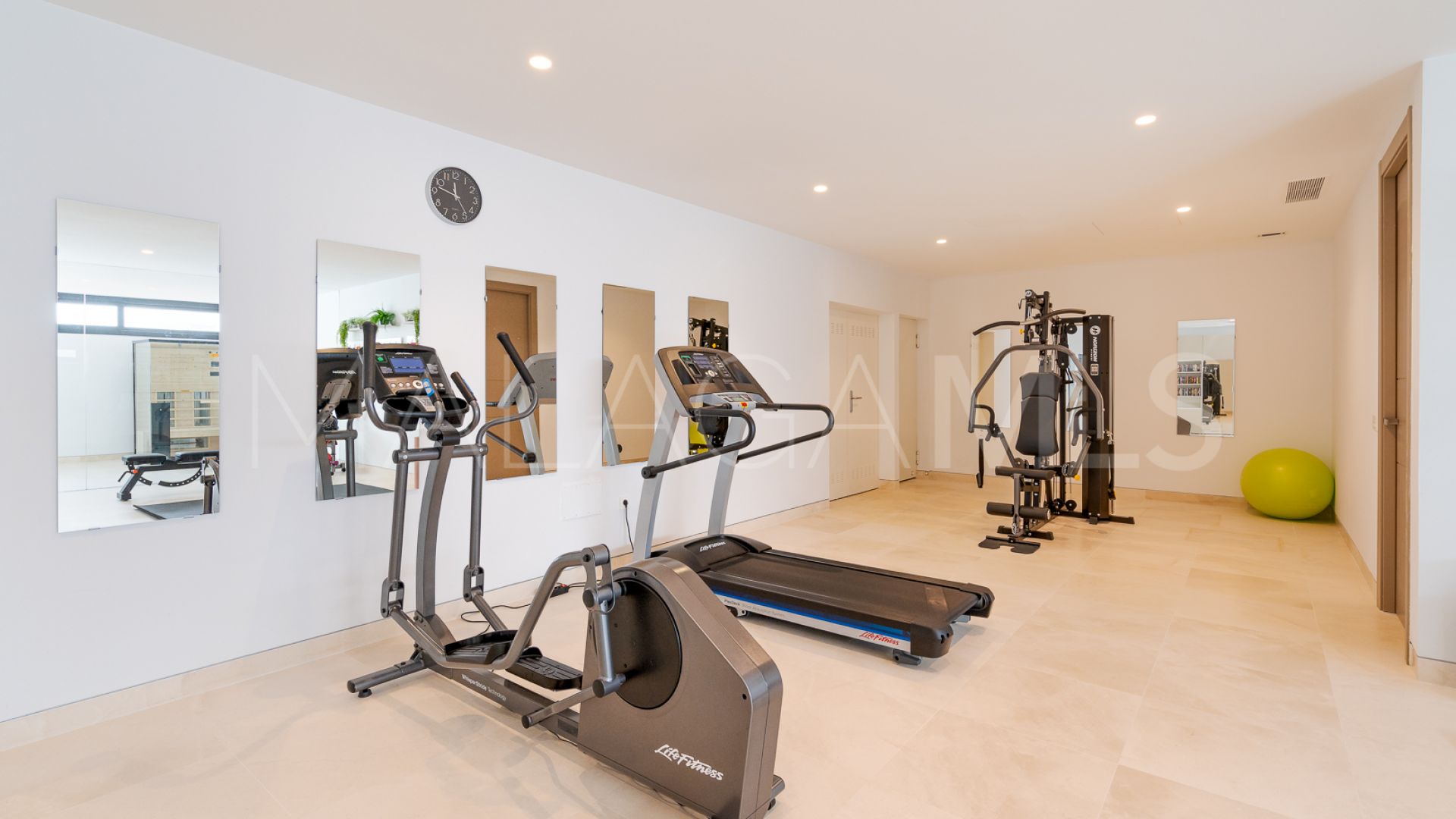 La Alqueria chalet for sale