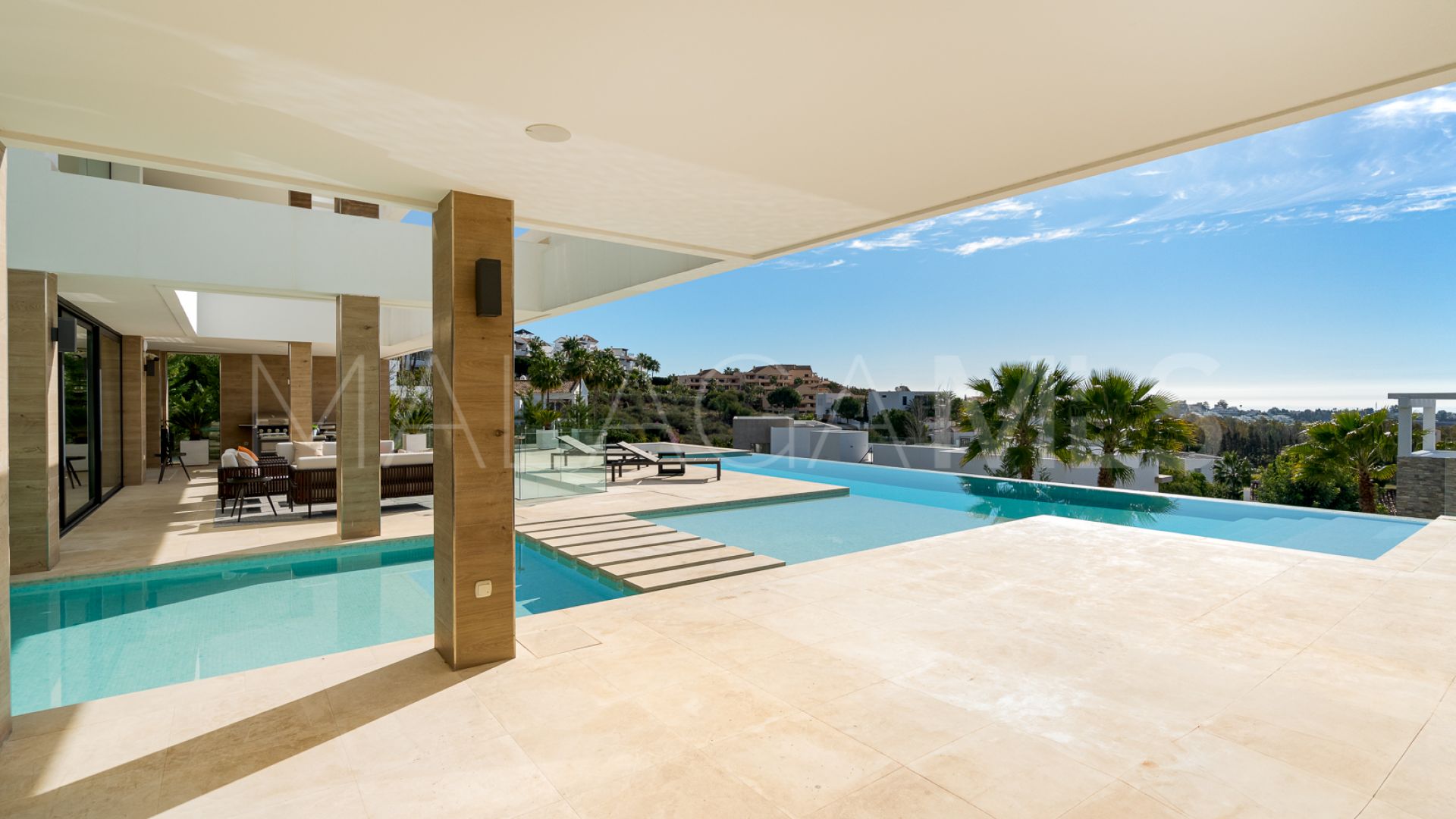 La Alqueria chalet for sale