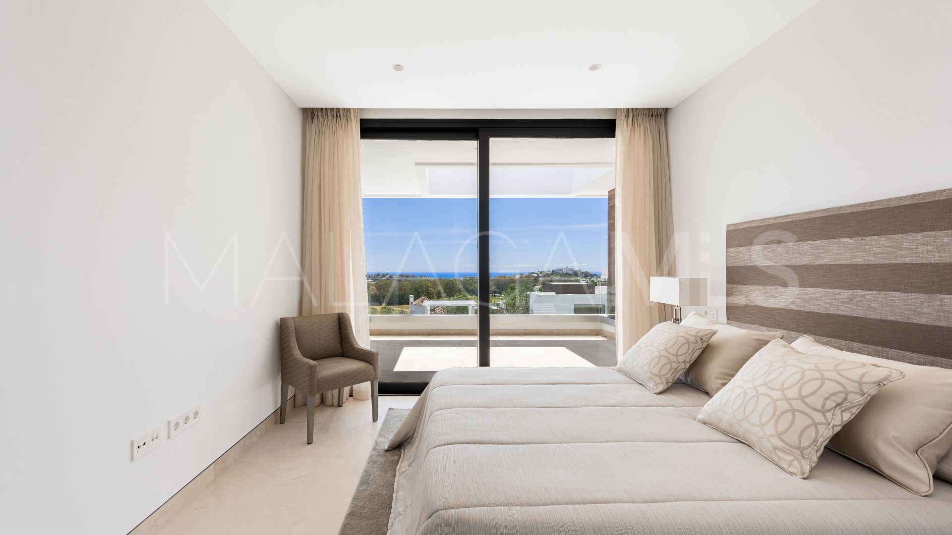 La Alqueria chalet for sale