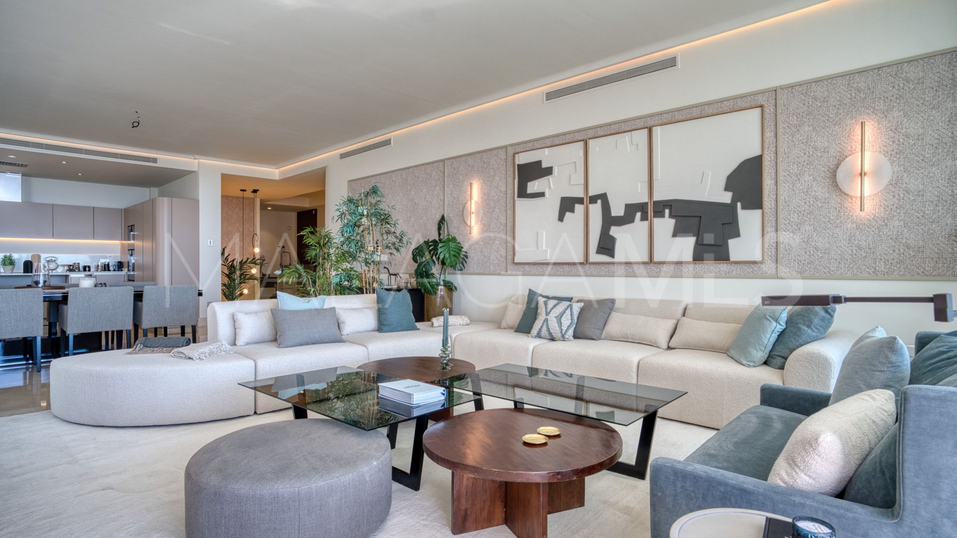 Apartment for sale in Sierra Blanca with 4 bedrooms
