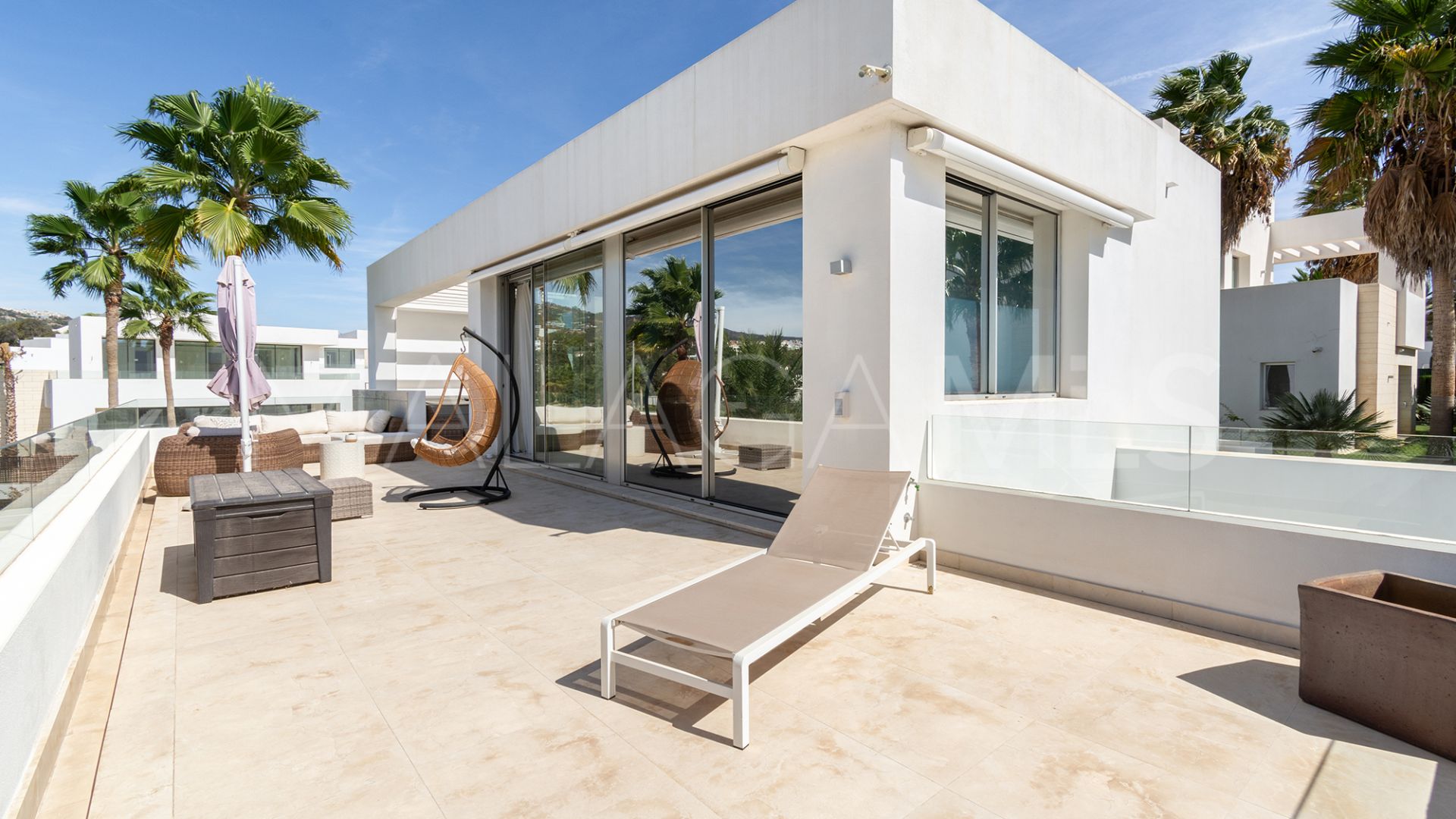 Buy chalet in Rio Real with 3 bedrooms