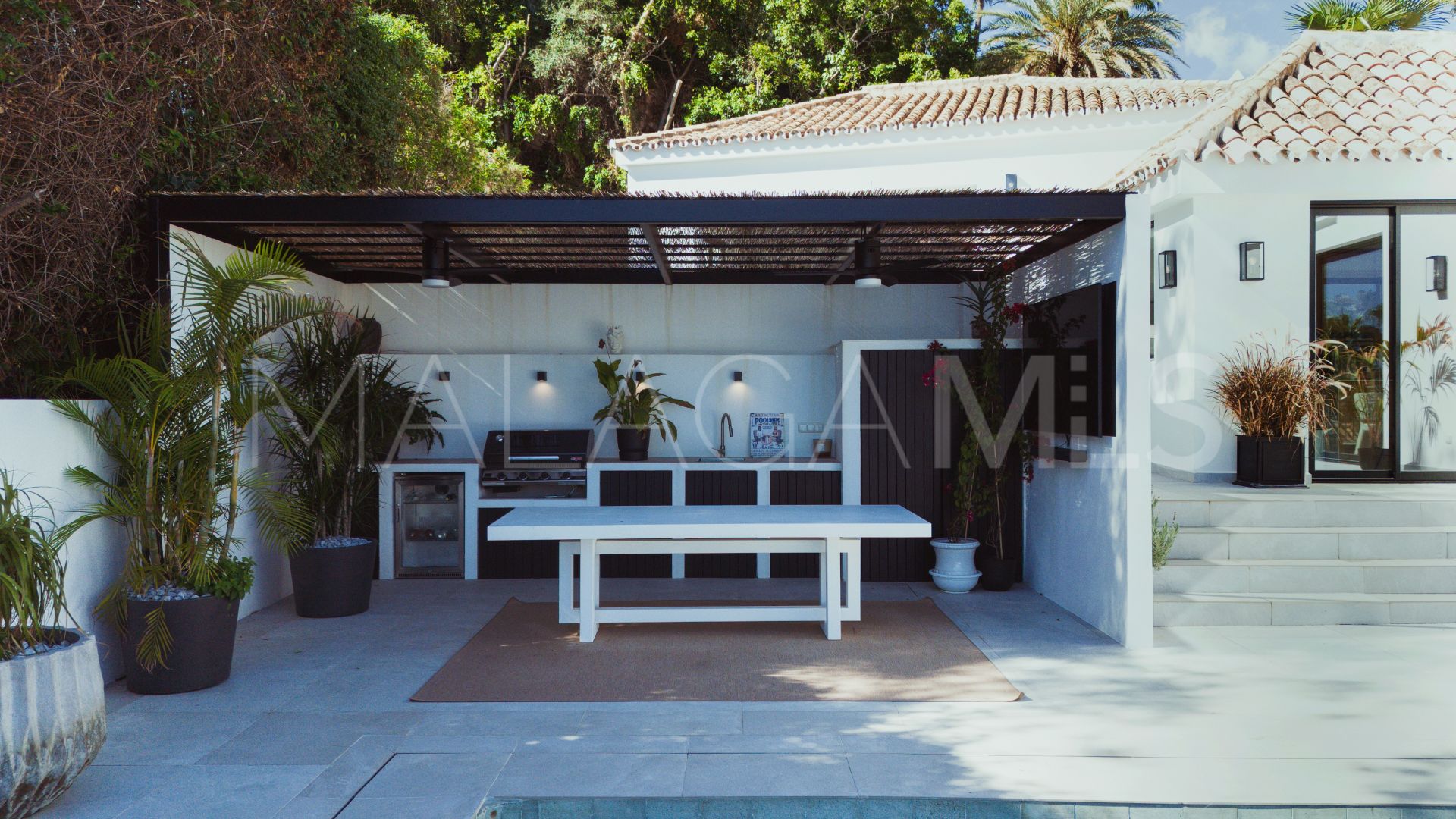 Chalet for sale in Nueva Andalucia