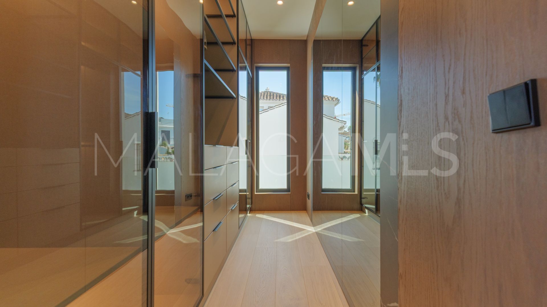 For sale Marbesa 4 bedrooms chalet