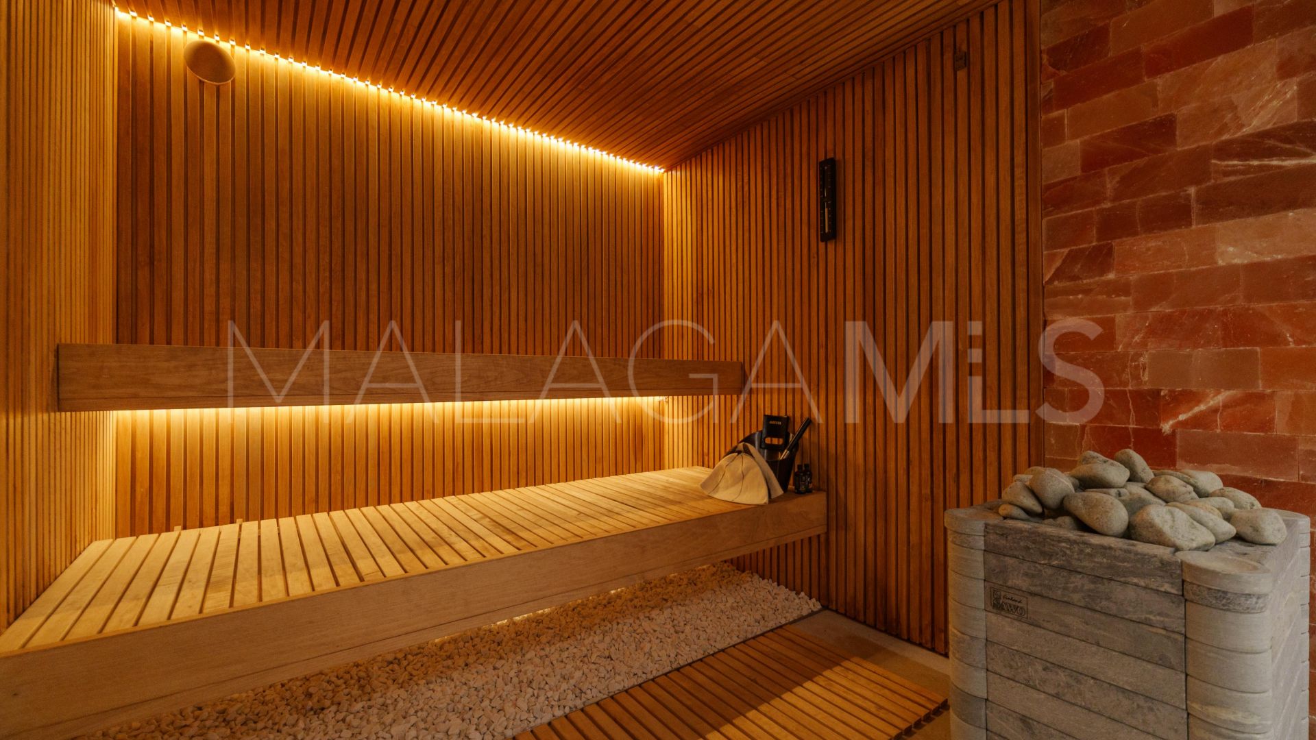 For sale Marbesa 4 bedrooms chalet