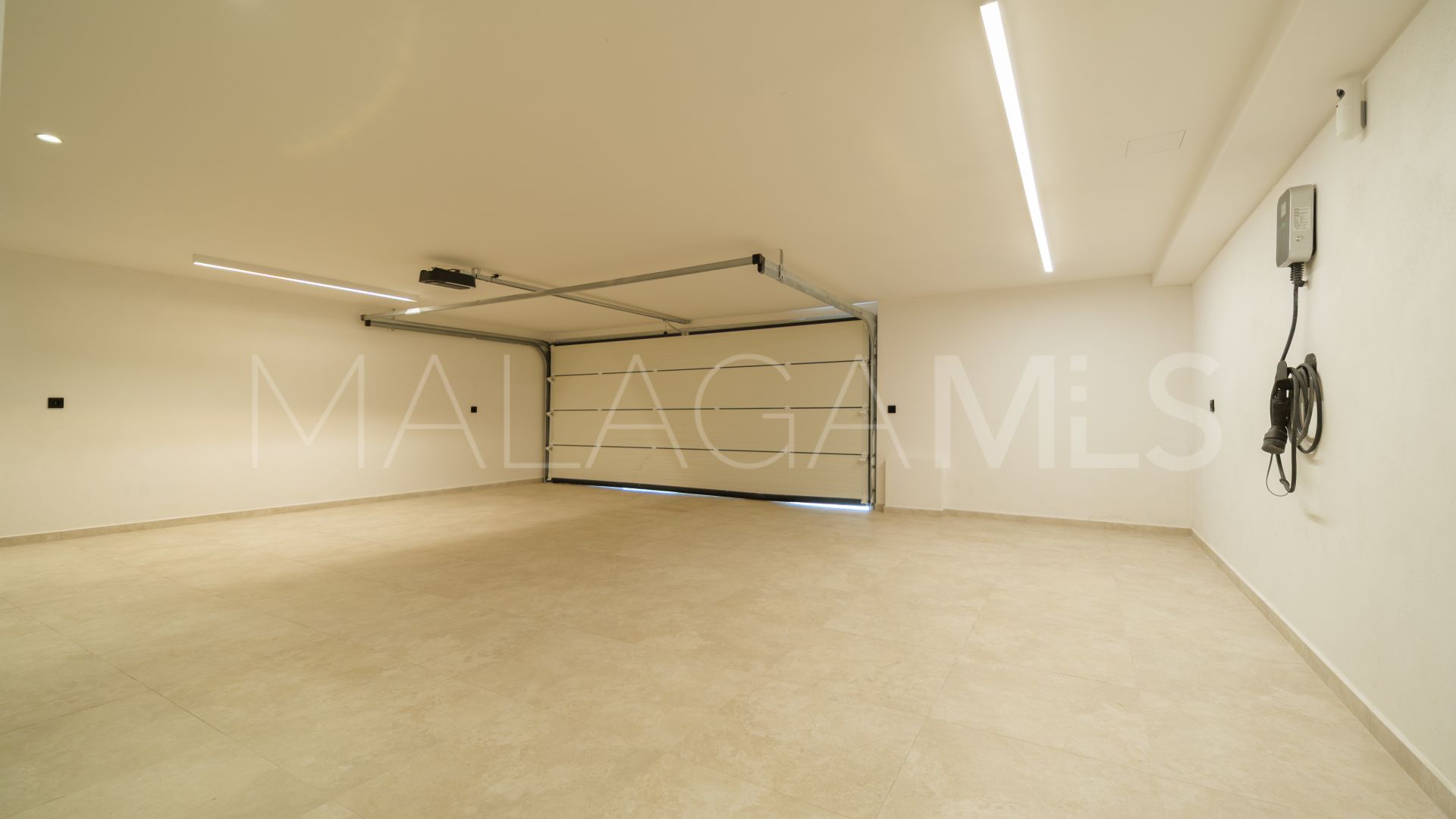 For sale Marbesa 4 bedrooms chalet