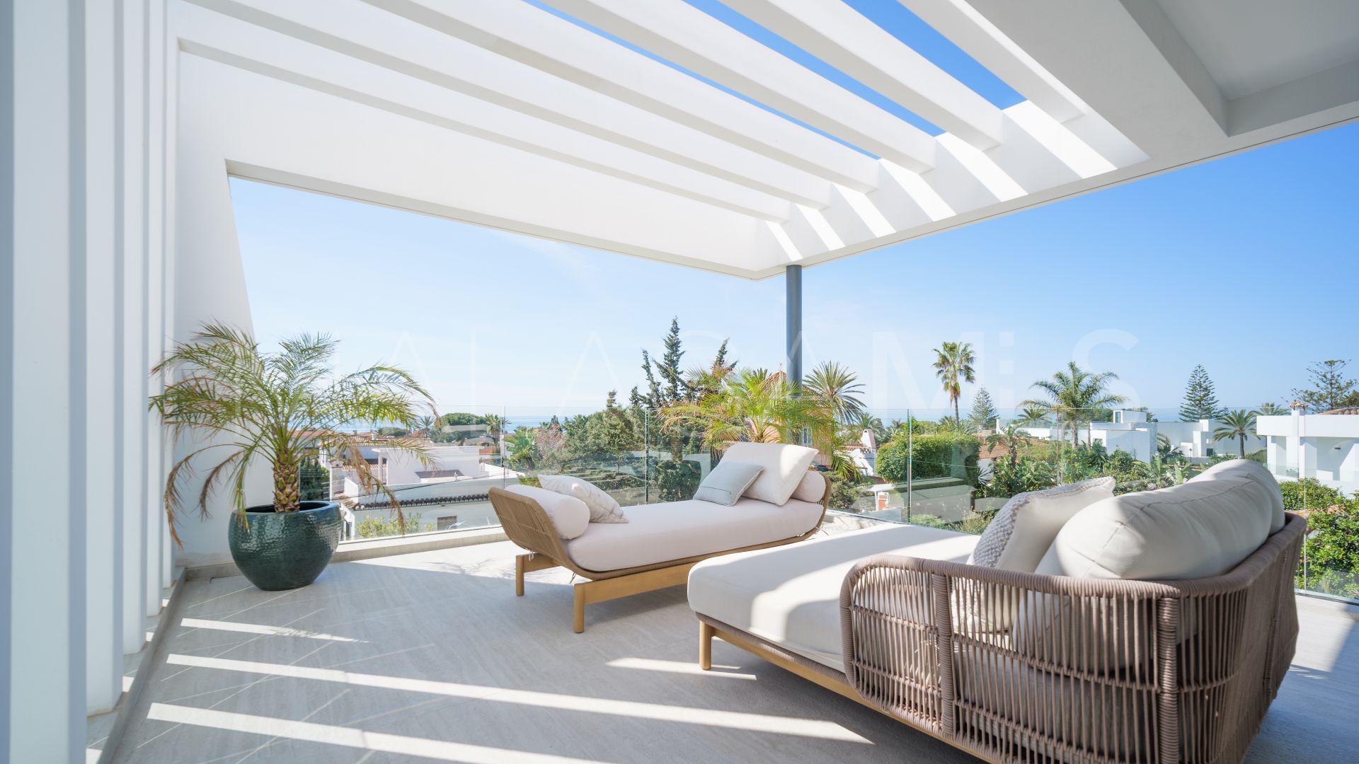 For sale Marbesa 4 bedrooms chalet