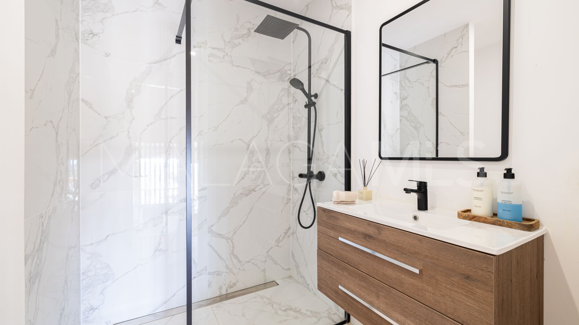 Takvåning for sale in Nueva Andalucia