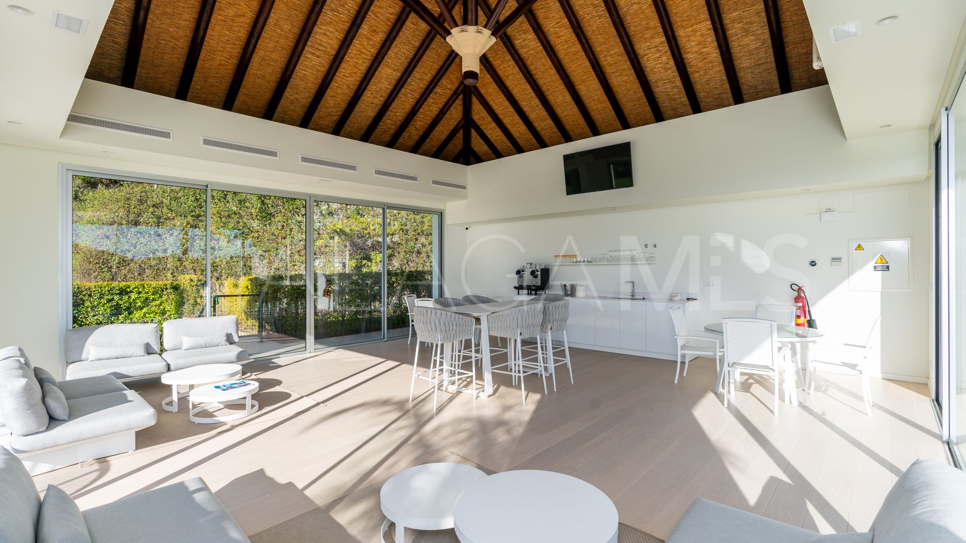 For sale Monte Mayor apartment with 3 bedrooms