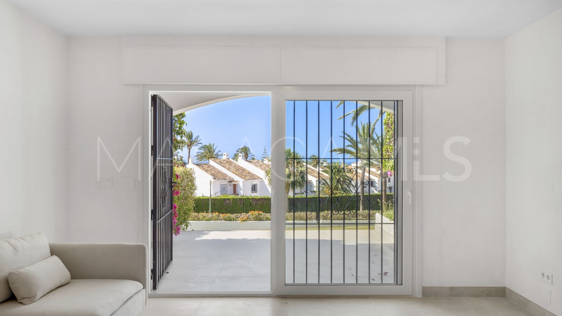 3 bedrooms apartment for sale in Nueva Andalucia